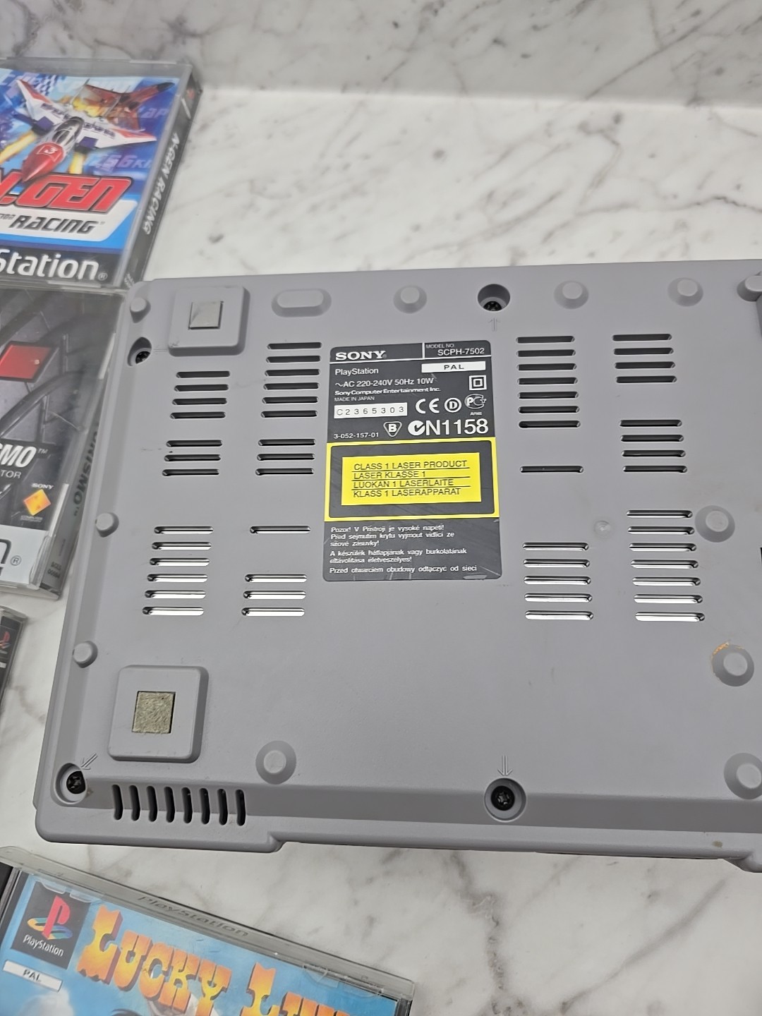Untested For Parts Console PS1 Sony Playstation 1 PAL SCPH-7502 W/ Games