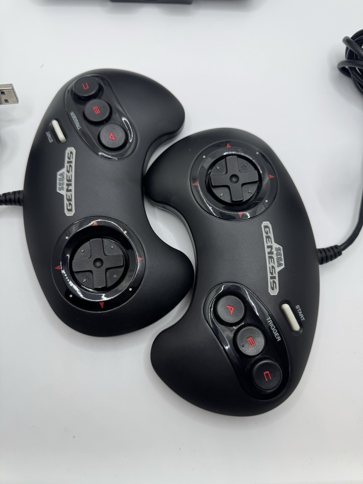 Sega Genesis Mini Classic Console 16 Bit MK-16000 W/ 2 Controller & Cords Tested