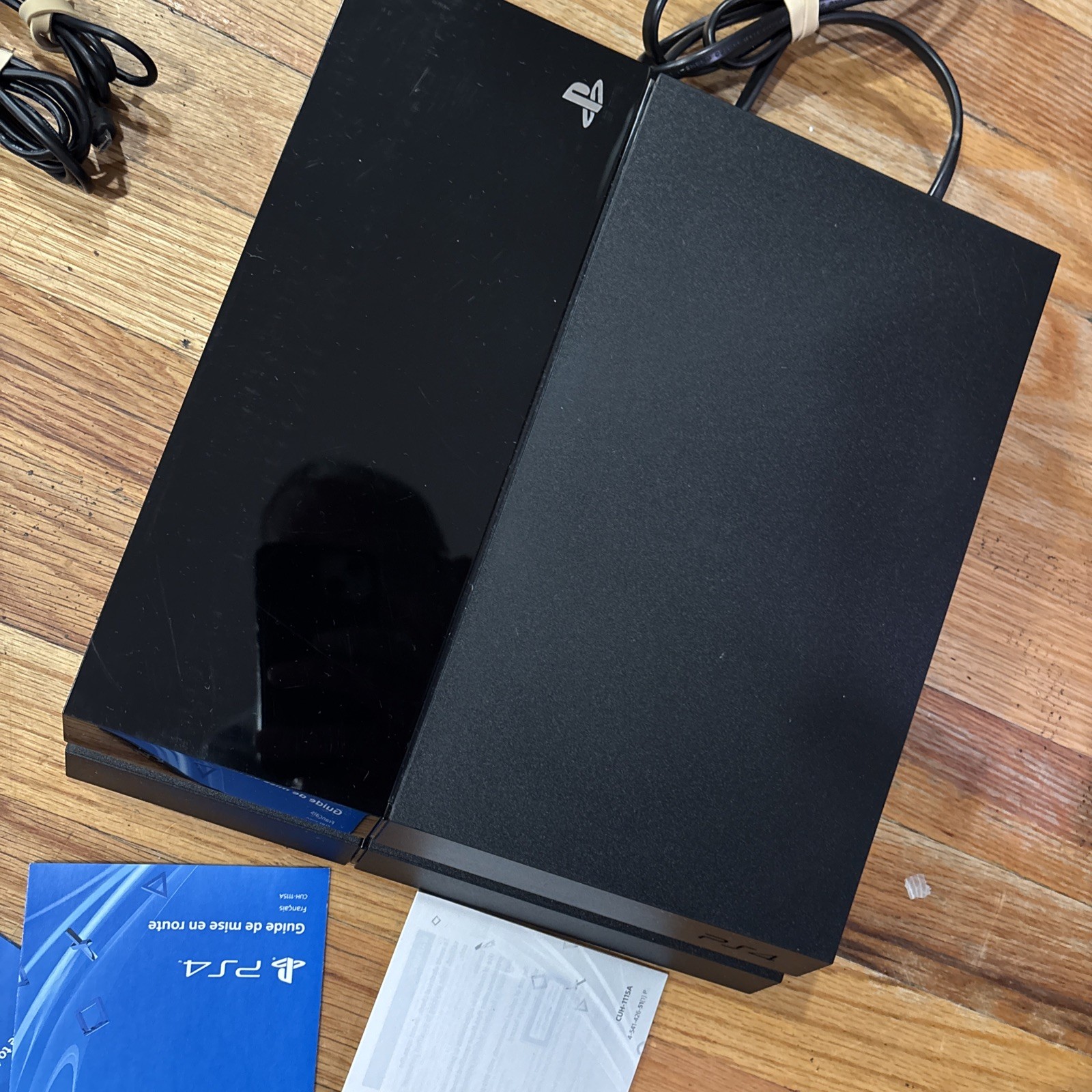 Sony PlayStation 4 PS4 500GB Jet Black Console Bundle 2 Controllers CIB Tested