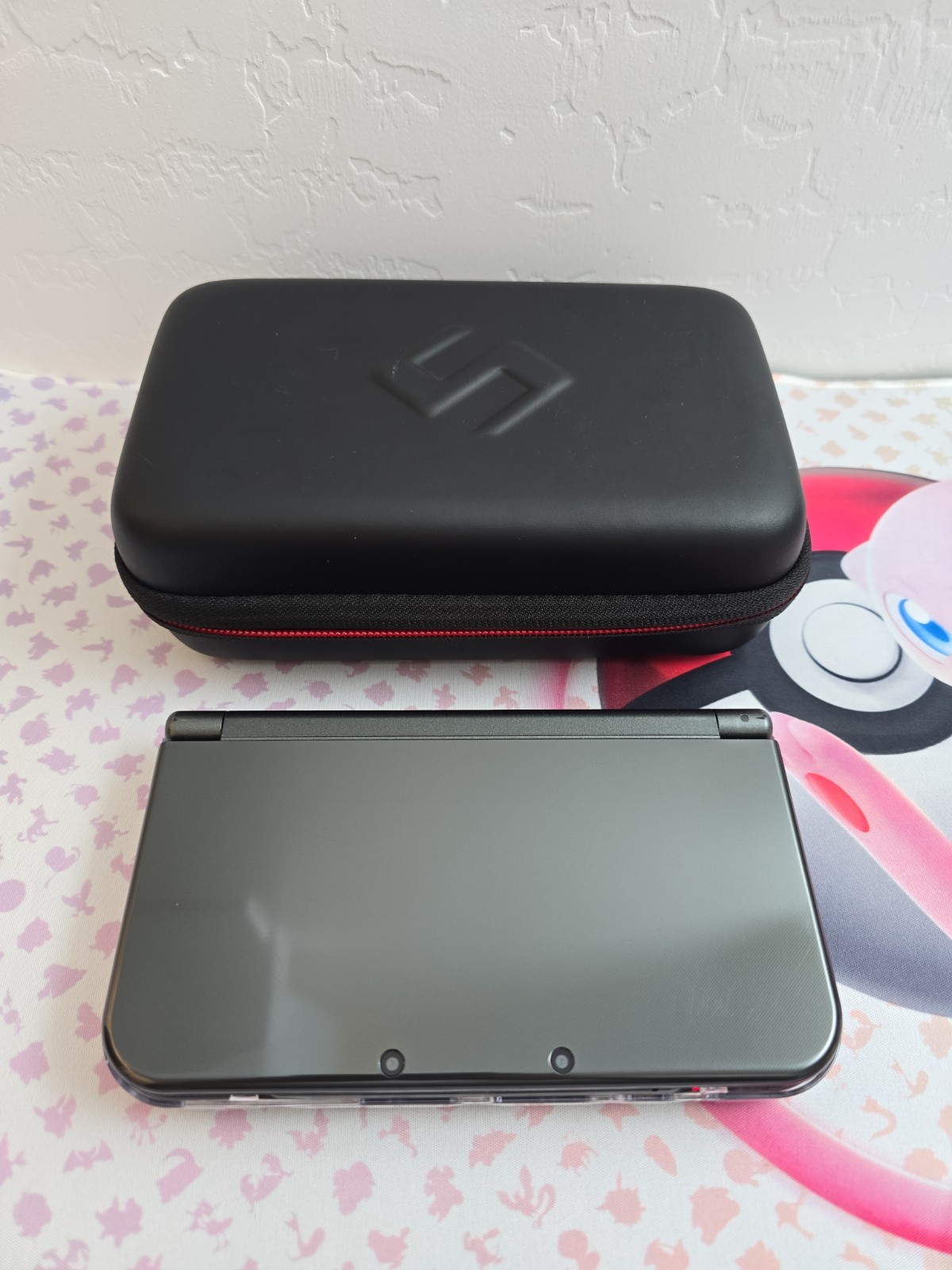 Nintendo “New” 3DS XL Metallic Gray Handheld RED-001 Top IPS – CLEAN & TESTED