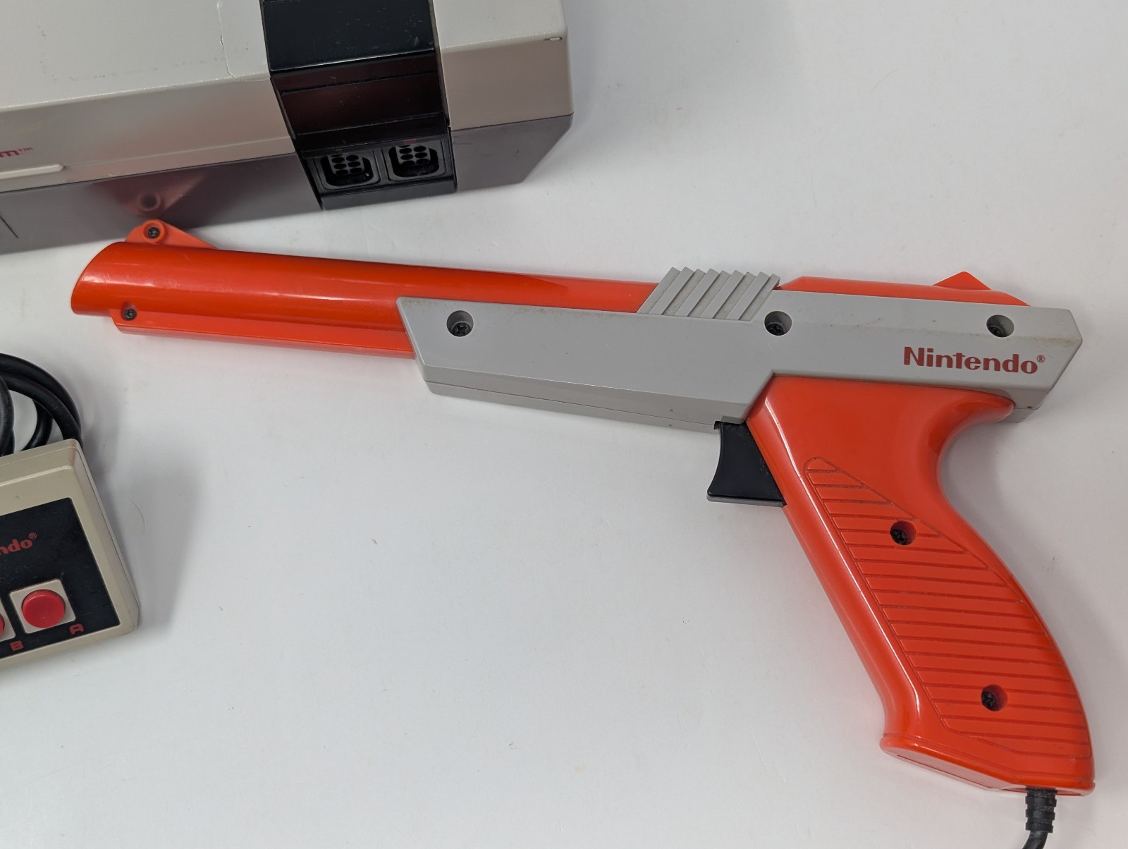 Nintendo NES Action Set Home Console With OEM Controller, Zapper Gun & Cables