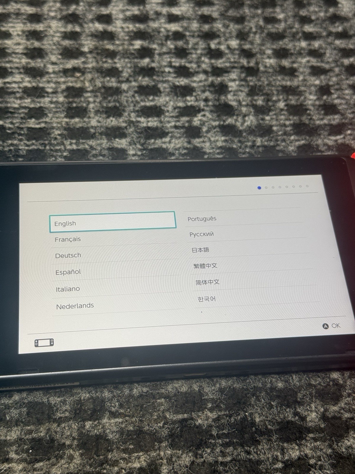 Free Shipping! – Nintendo Switch Console Bundle with Red/Blue Joy-Cons – tested