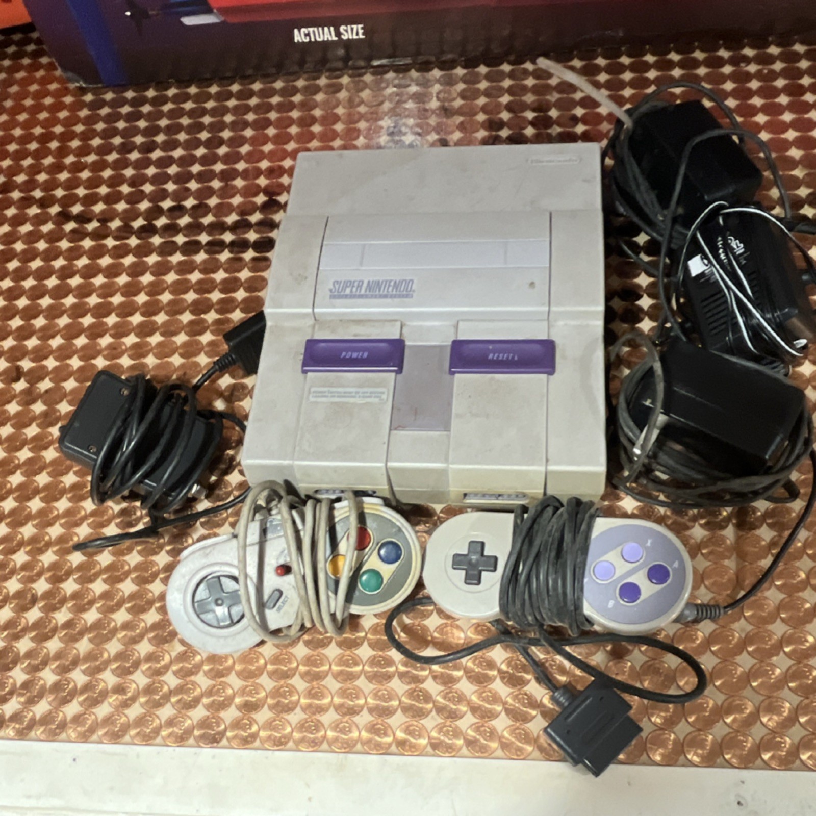 Nintendo SNS-001 SNES Console Gray w/2 Controllers 3 Power Adapter Cables SNES