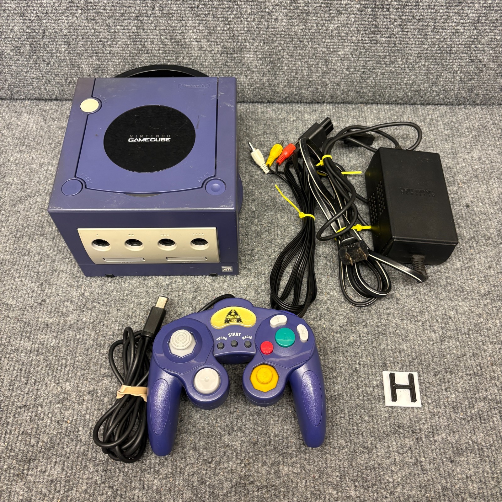 Nintendo GameCube DOL-001 Indigo System Console w/ Controller & Cords Tested
