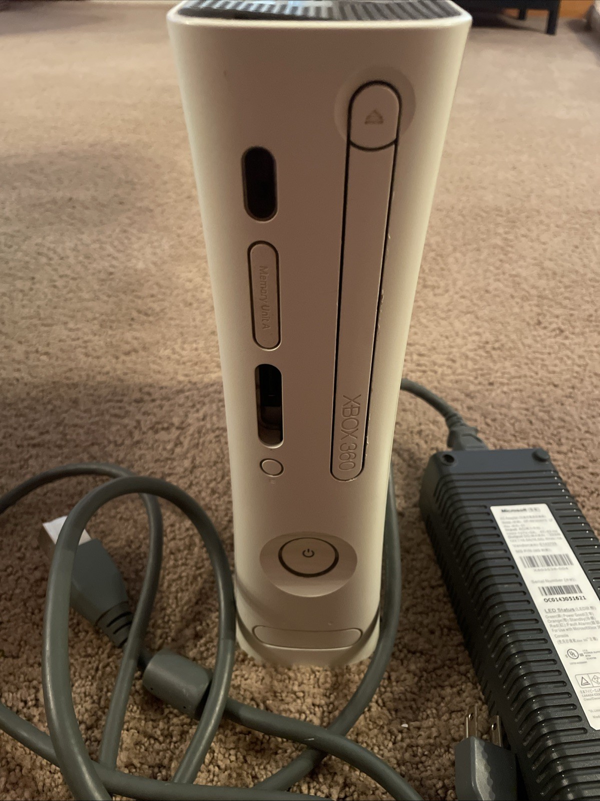Microsoft Xbox 360 White Console W/ AC Adapter And Power Cord – Powers On