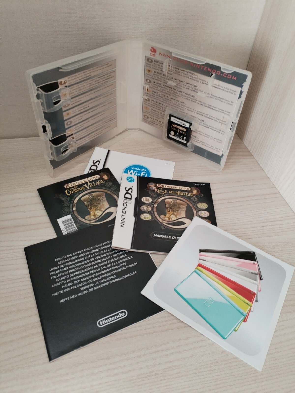 Nintendo Ds Lite Console Professor Layton And The Country Of Mister Pal Italiana CIB