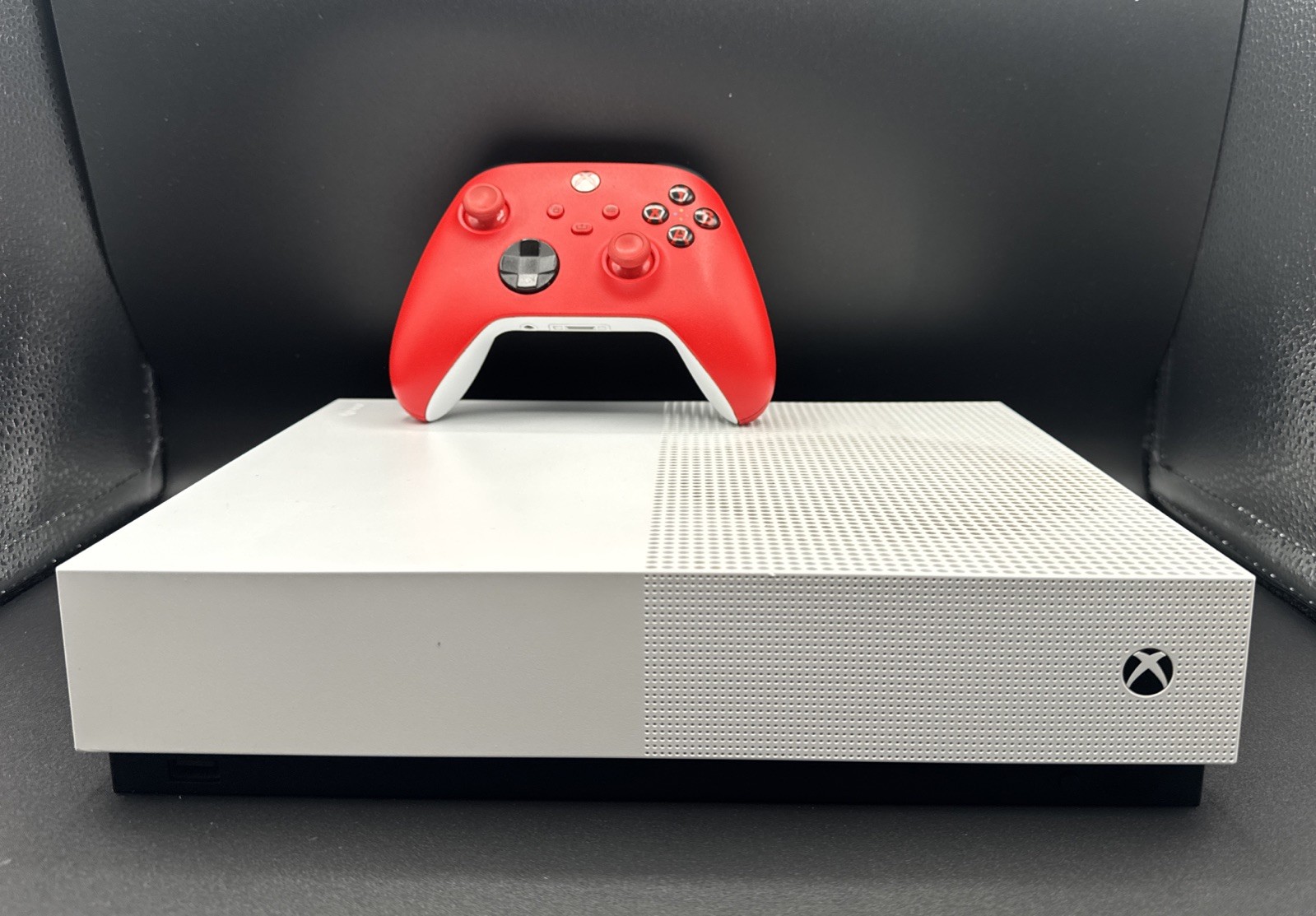Microsoft Xbox One S 1TB Disc-Free All Digital Edition White Console +Controller