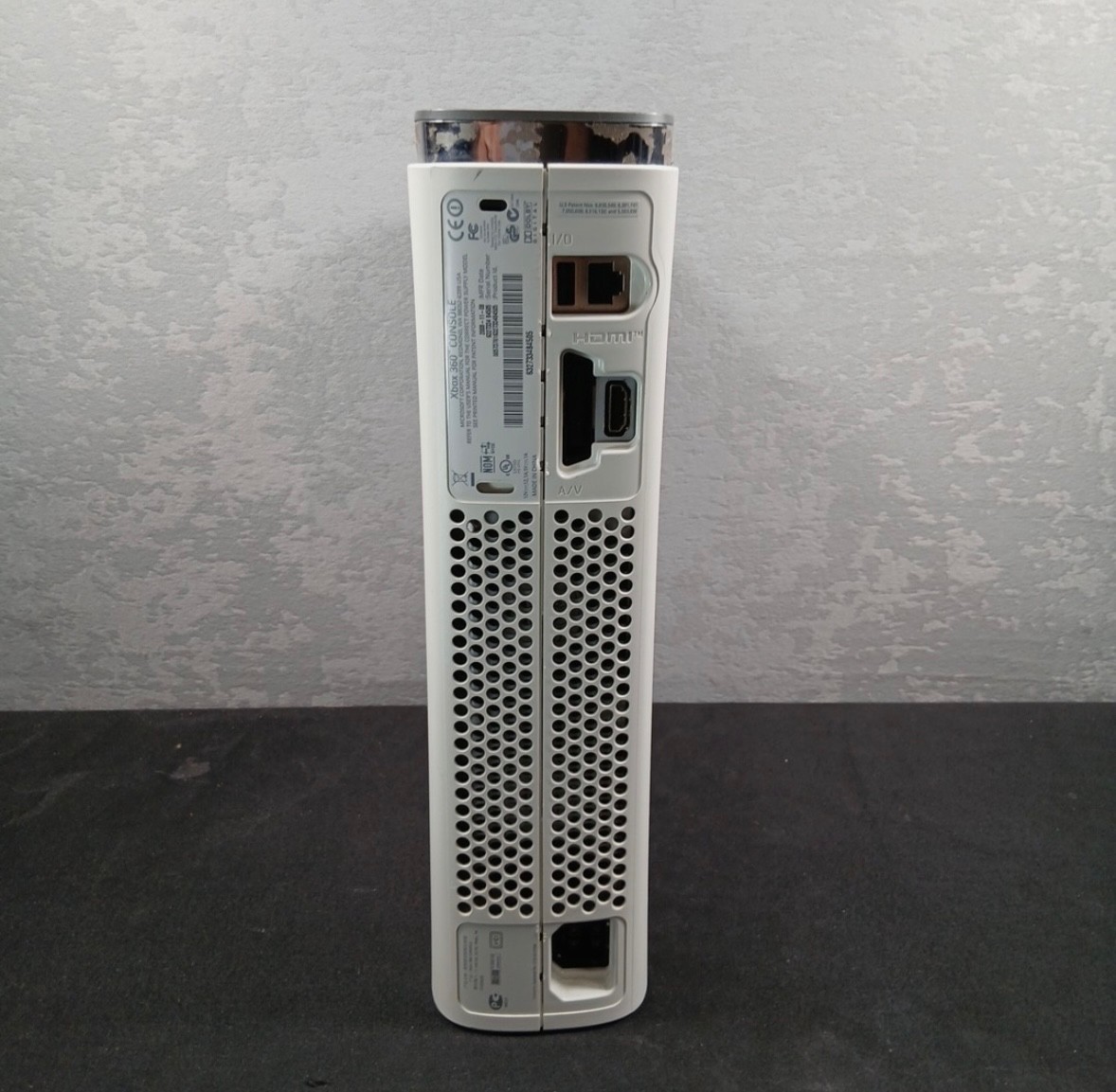Microsoft Xbox 360 20GB Console – Matte White