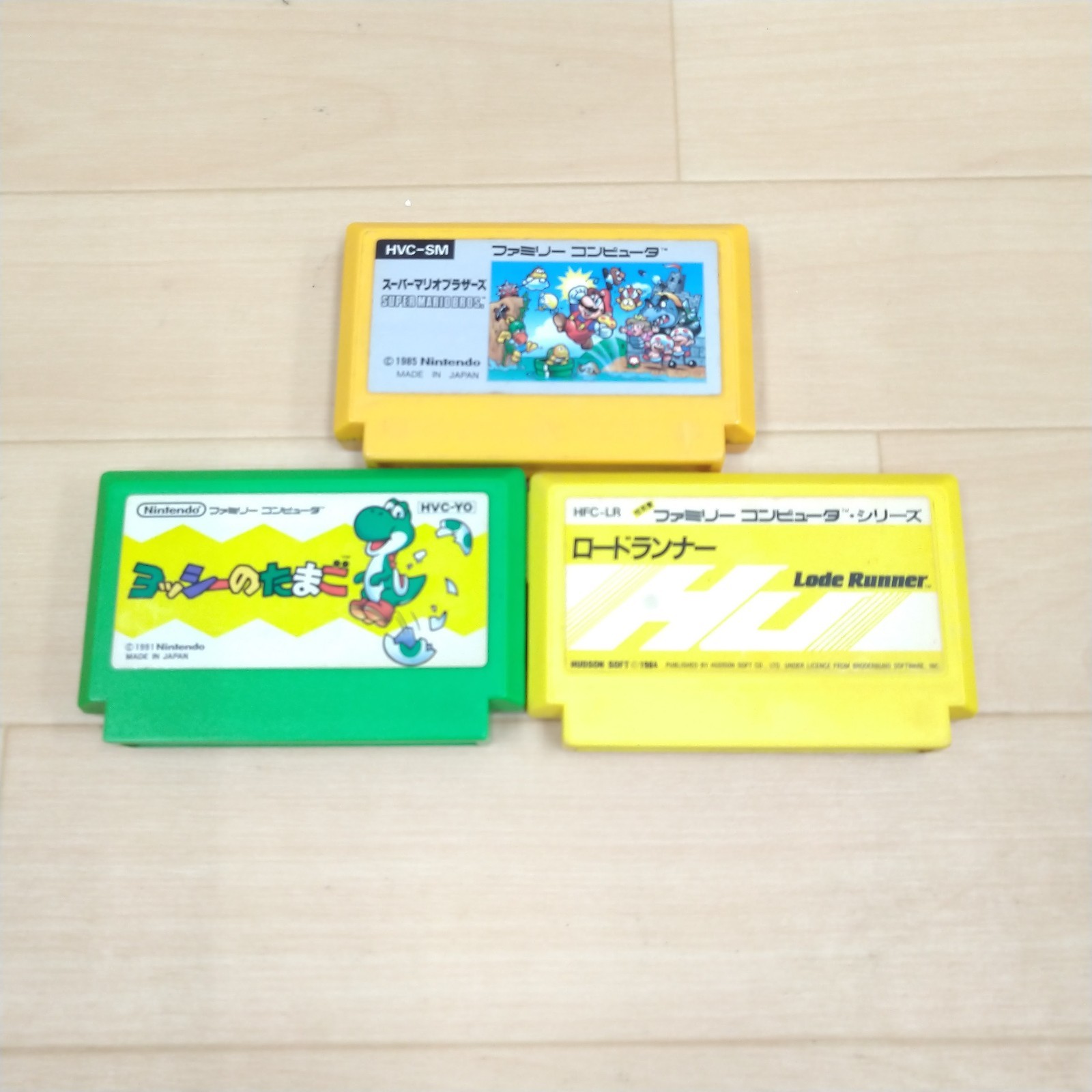 Nintendo Family Computer Famicom Console with 6 Games & Cables NES Japan HVC-001