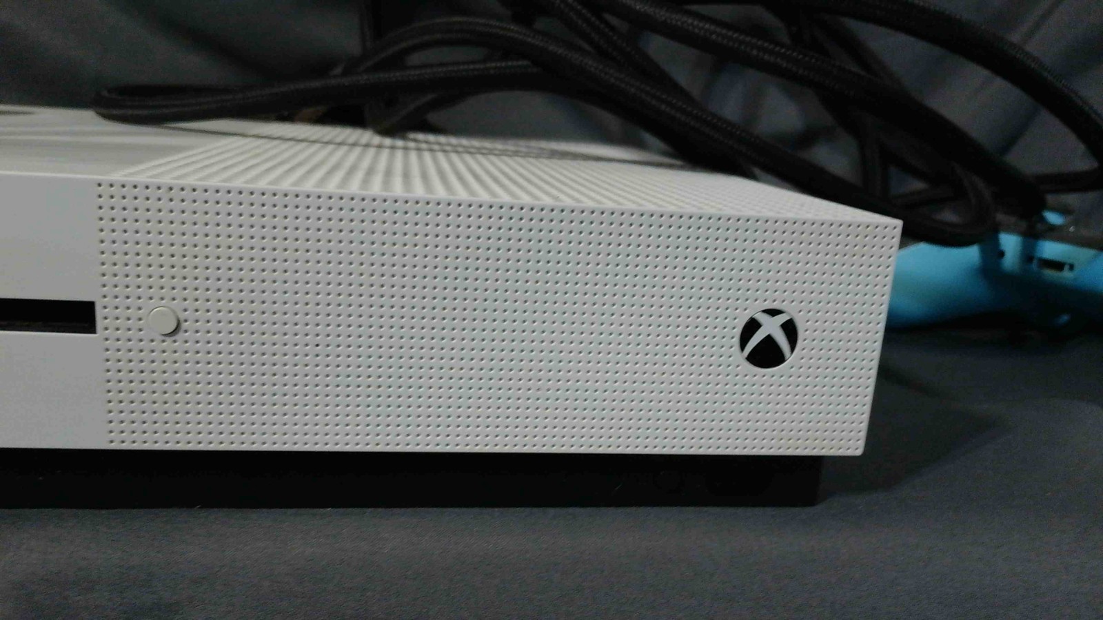 Microsoft Xbox One S 2 TB W HDMI Gamepad & Power Cord Works