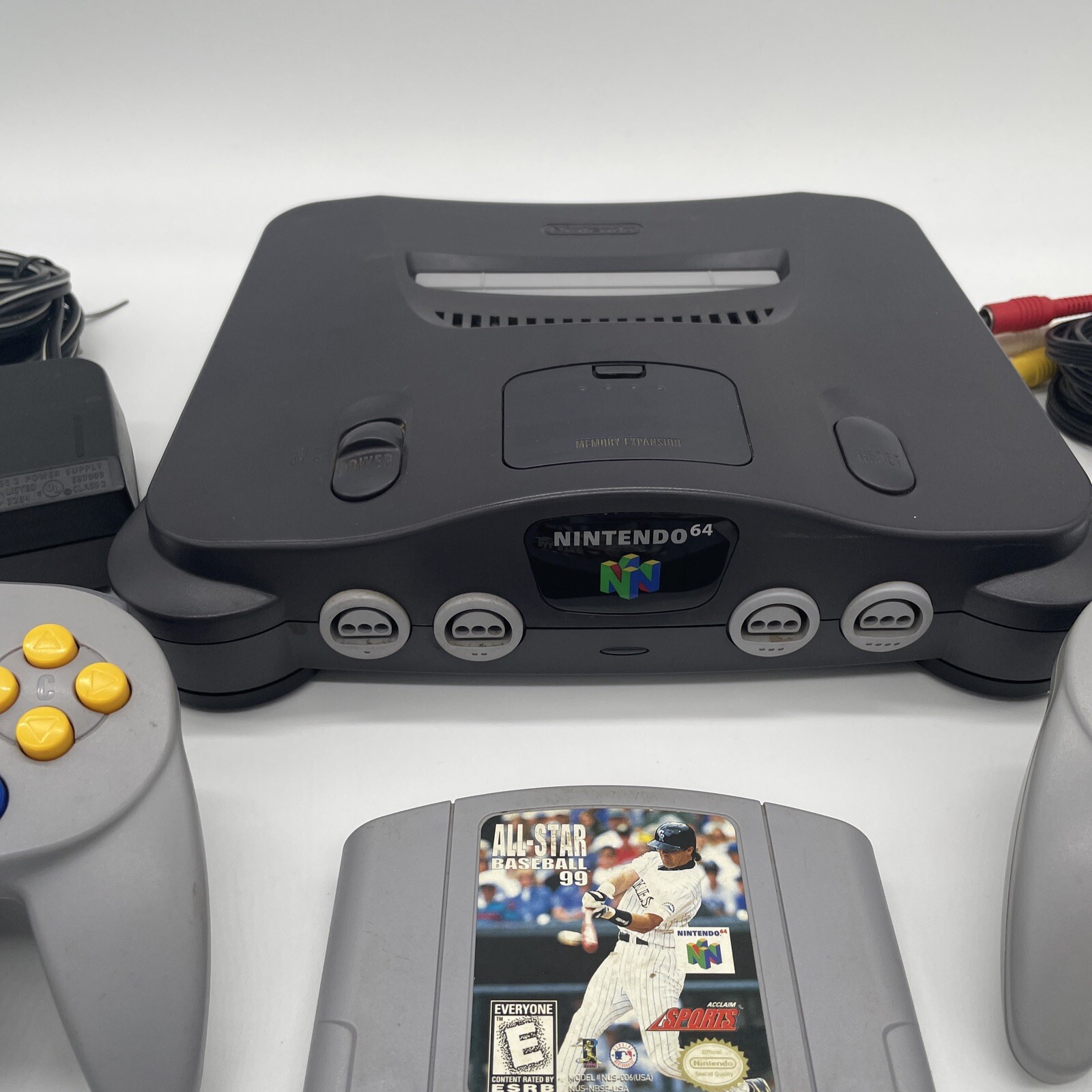 Nintendo N64 System Console (2) Official Controller (5) Games Bundle Lot NUS-001