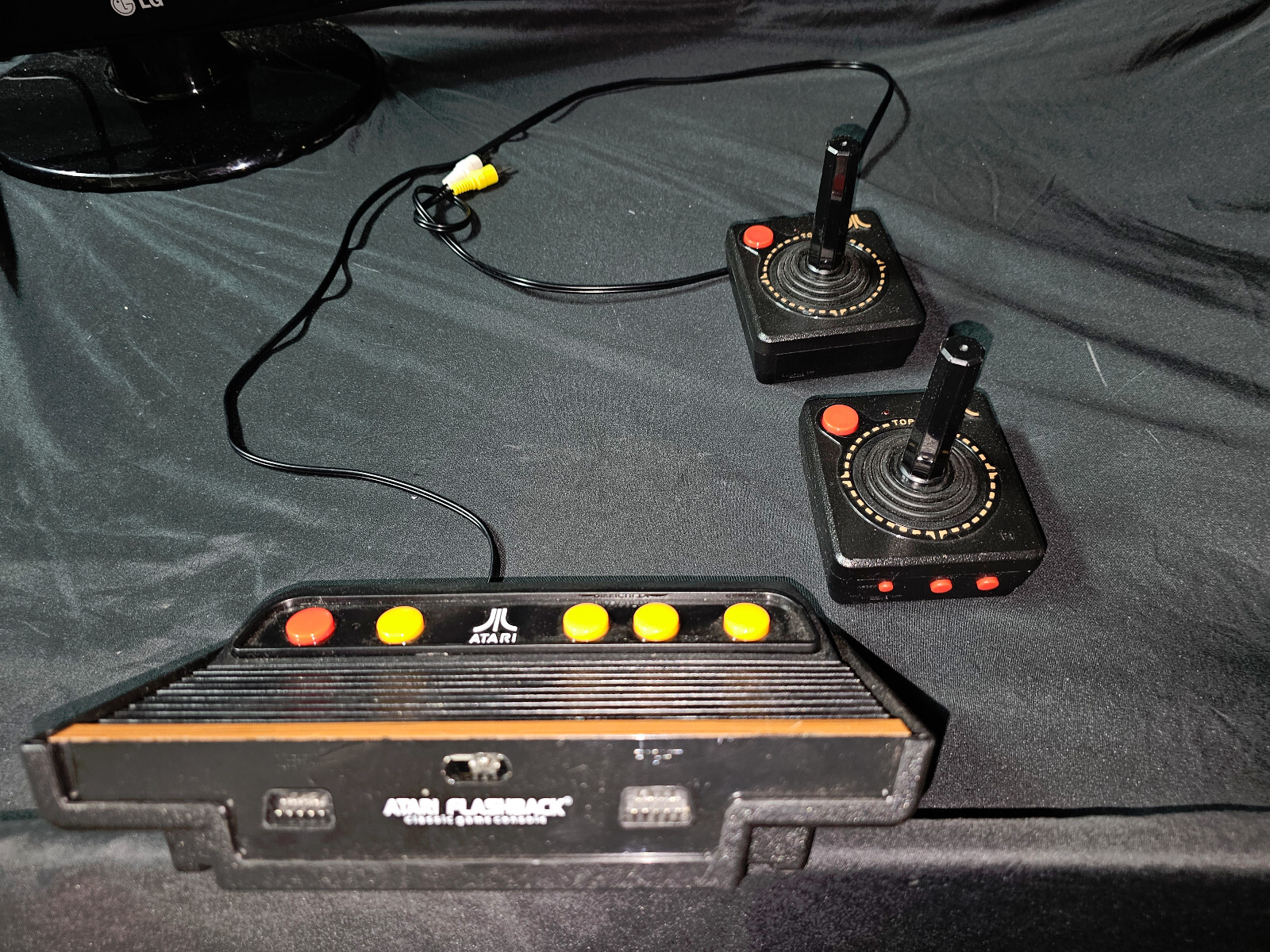 Atari Flashback + 2 Wireless Sticks – No AC Adapter – Untested