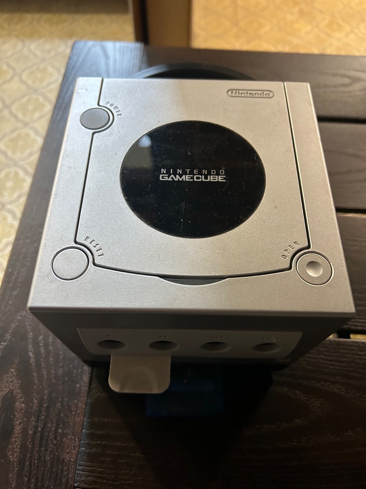 Nintendo GameCube Platinum Console with gameboy attach & 4 controllers – Silver