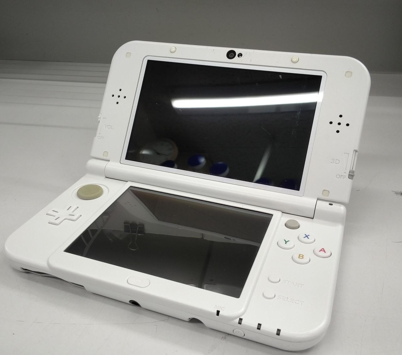 New Nintendo 3DS XL (LL) RED-001 Retro Game Console Gaming Console A3416