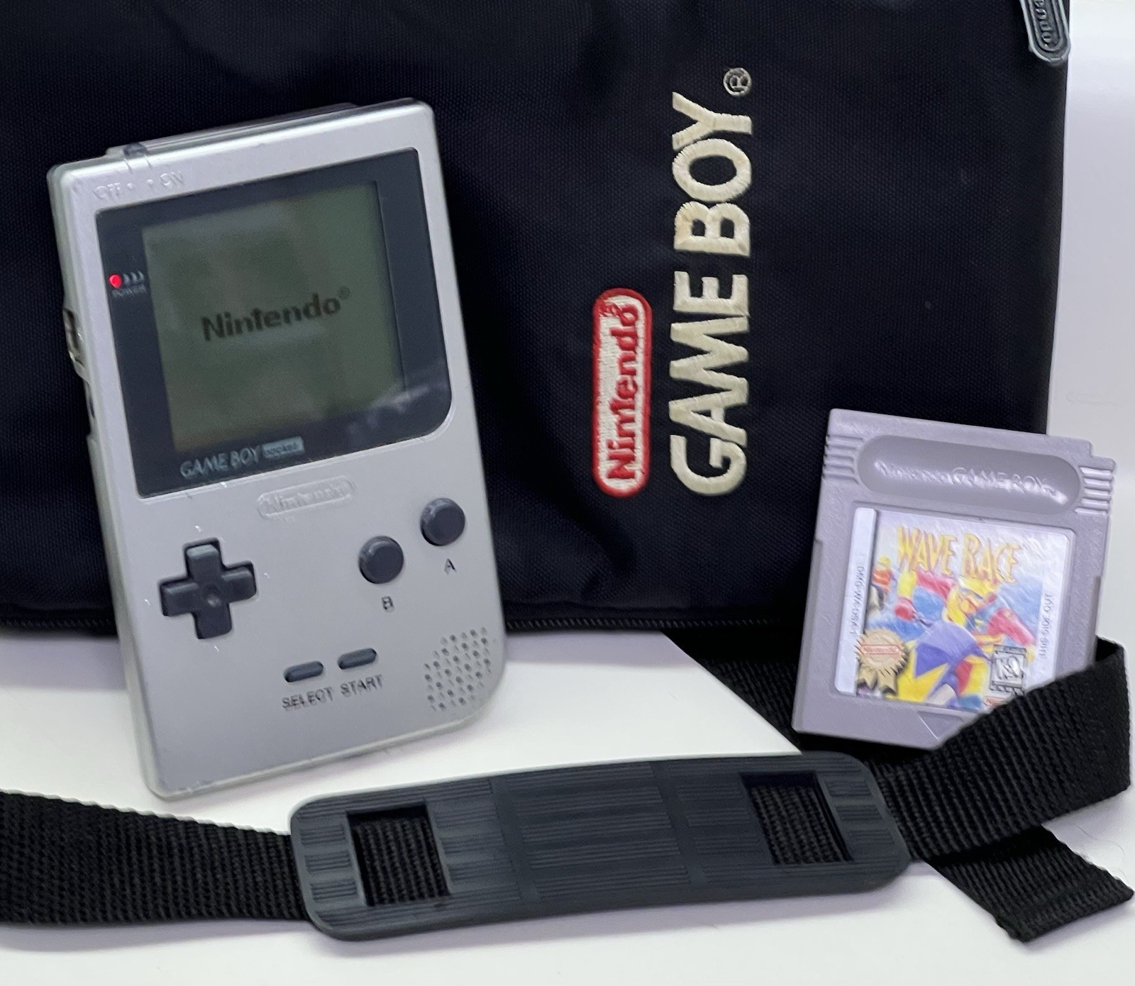 Nintendo Game Boy Pocket Silver + OEM Carrying Case + Wave Race Tested Works