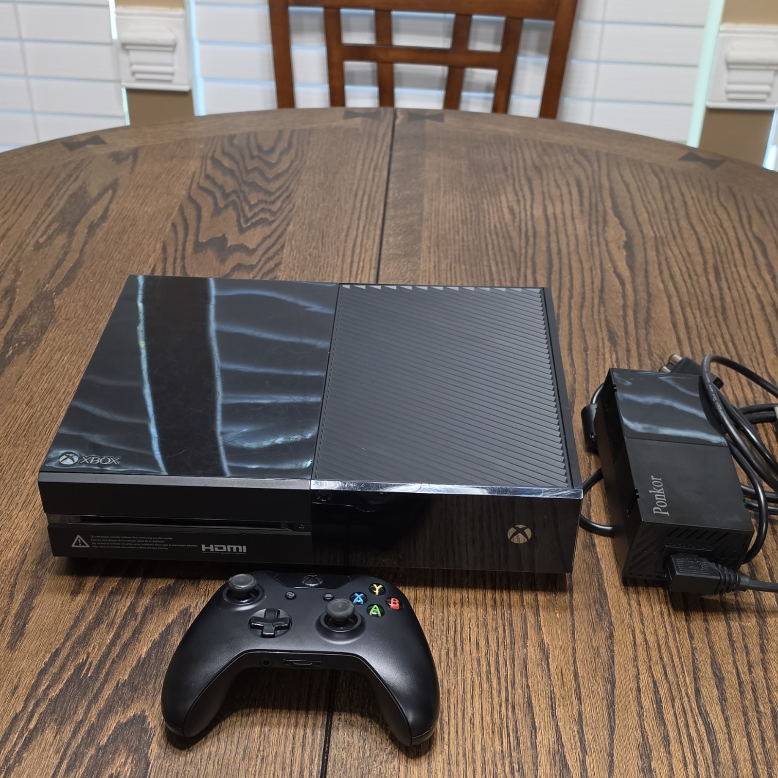 MICROSOFT XBOX ONE 1540 GAMING CONSOLE 1TB (QUC015674)