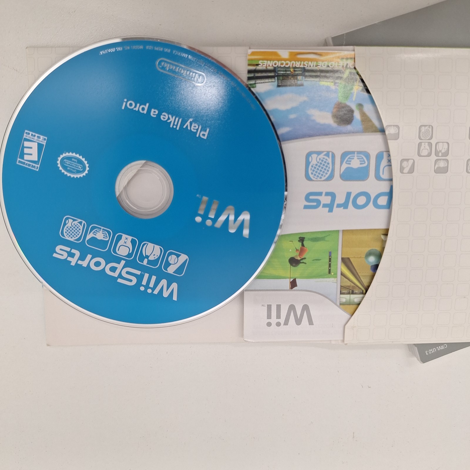 Nintendo Wii Console Complete In Box with Wii Sports Bundle – White [Tested]