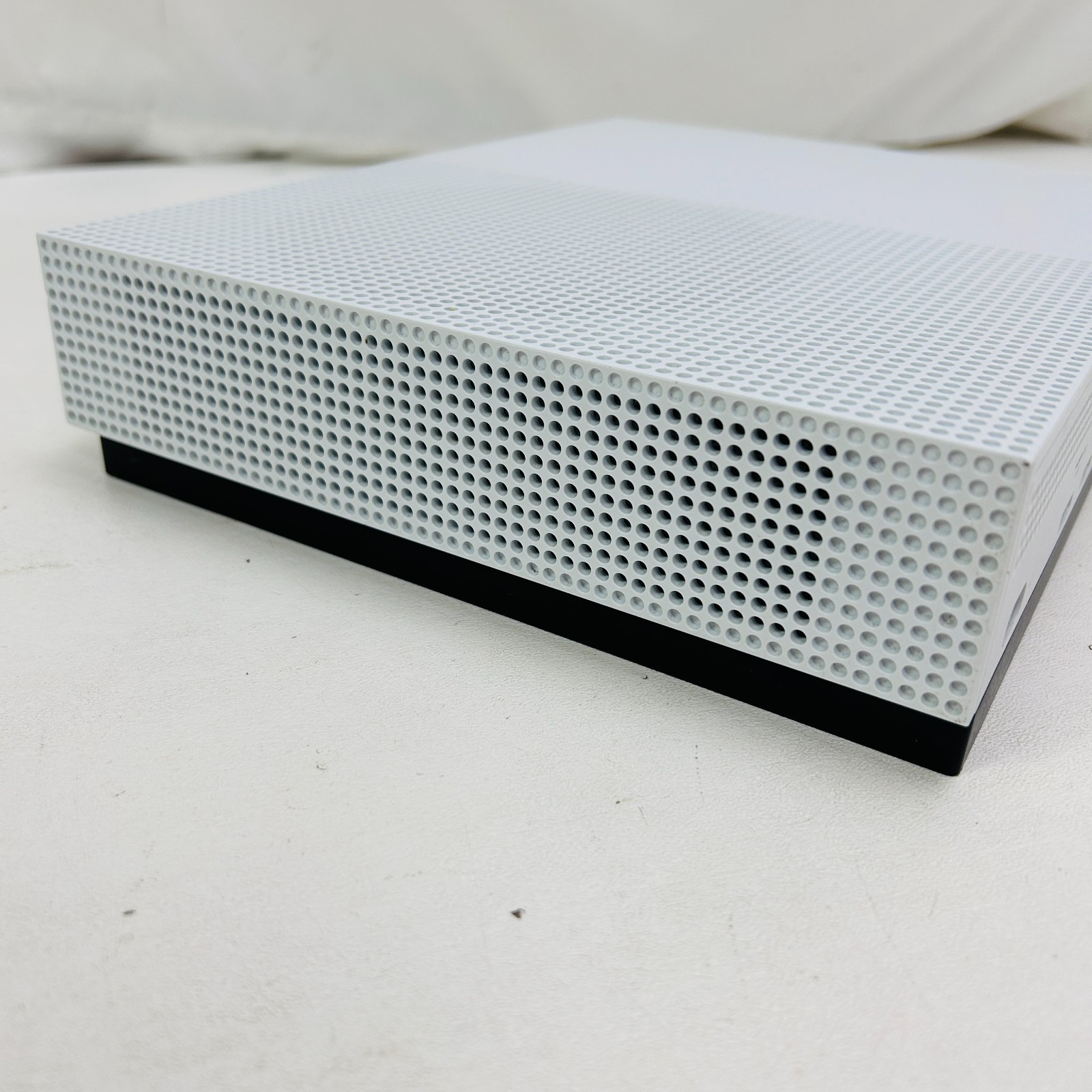 Microsoft Xbox One S 1TB Console Only – Tested – Working