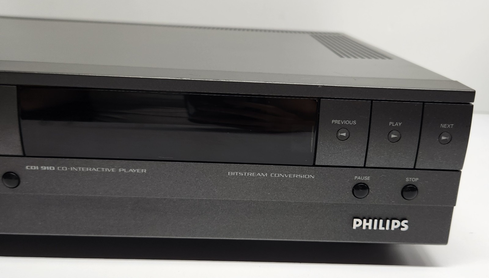 Philips CDI-910 Console/System ONLY – PARTS Or REPAIR Powers On – Won’t Read