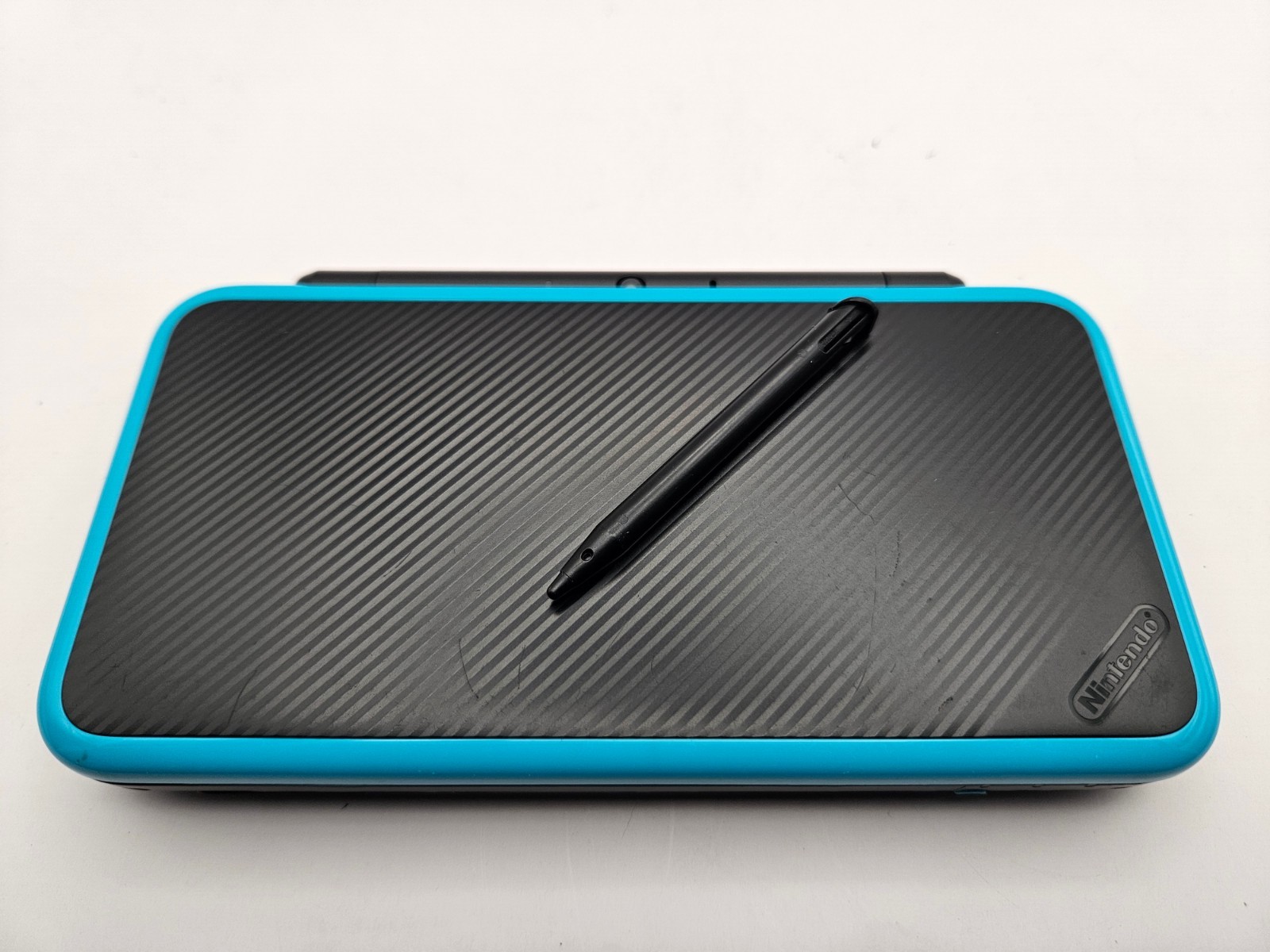 New Nintendo 2DS LL Black/Blue Console Bundle w/ Charger + Protective Case