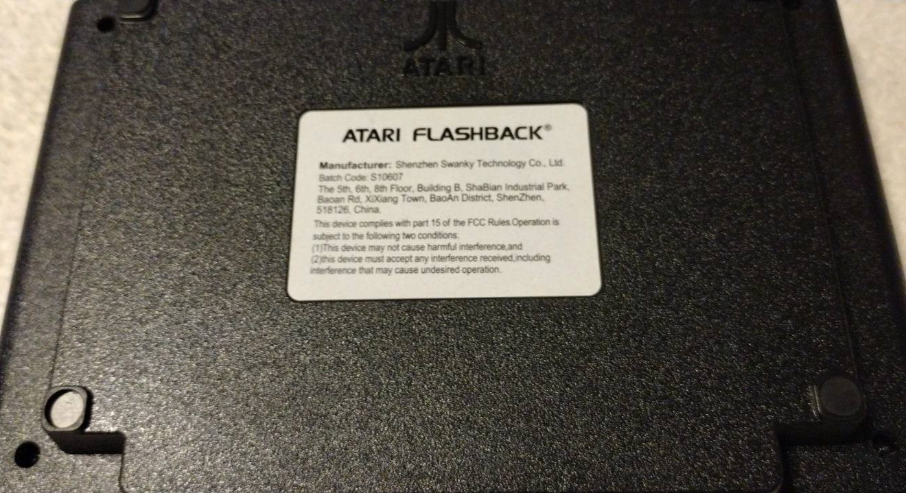 Atari Flashback 8 Video Game System + 2 Controllers Black Original Pkg READ