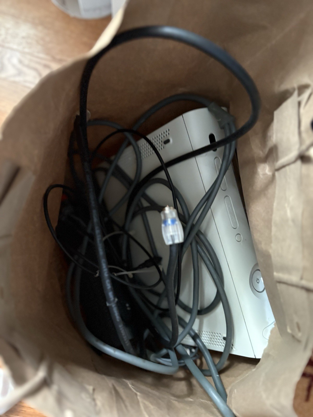 Xbox 360 Console With Power Cord (no Hard Drive)