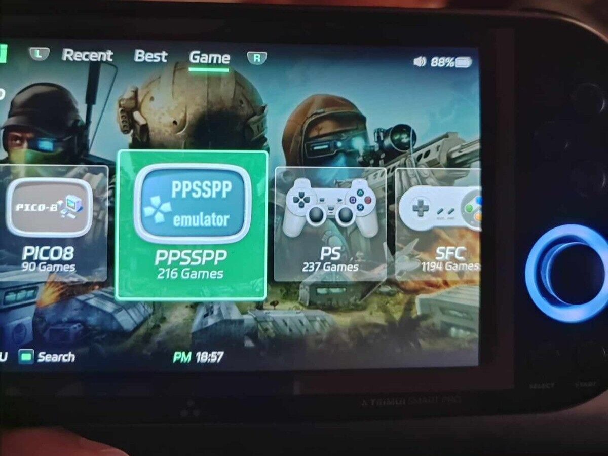 TRIMUI SMART PRO 256GB CONSOLE 15000 GAMES PORTABLE DISPLAY 4.96 WHITE BACK