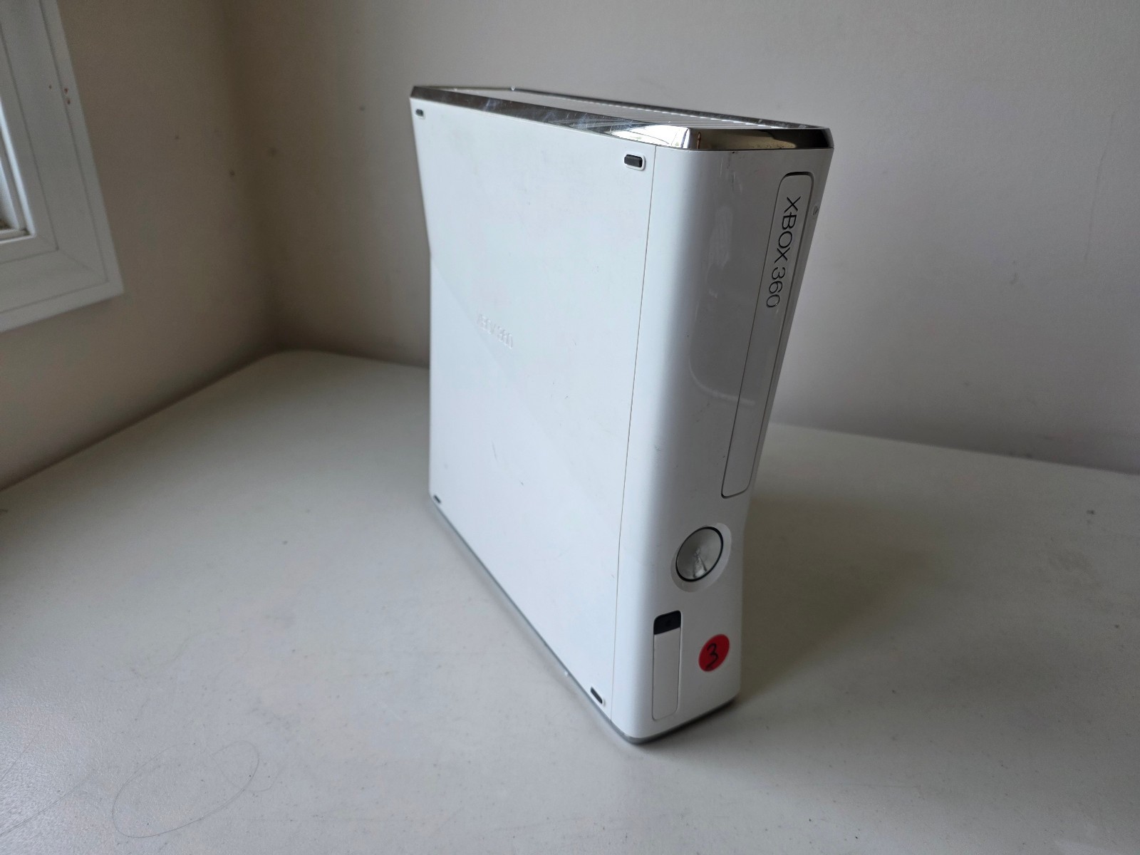 Microsoft Xbox 360 Slim 1439 White Video Game Console Only #3 – No Power