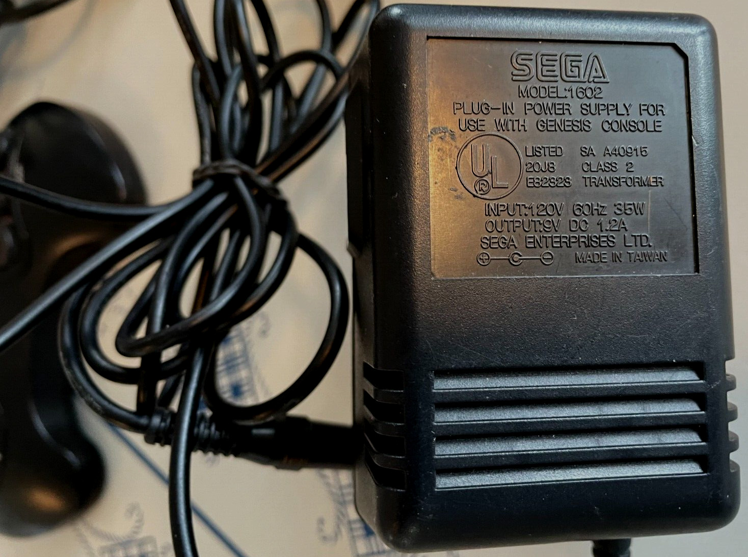 SEGA GENESIS Console 1601 Game System 2 Controllers 3 Games Power + RF Cords WRX
