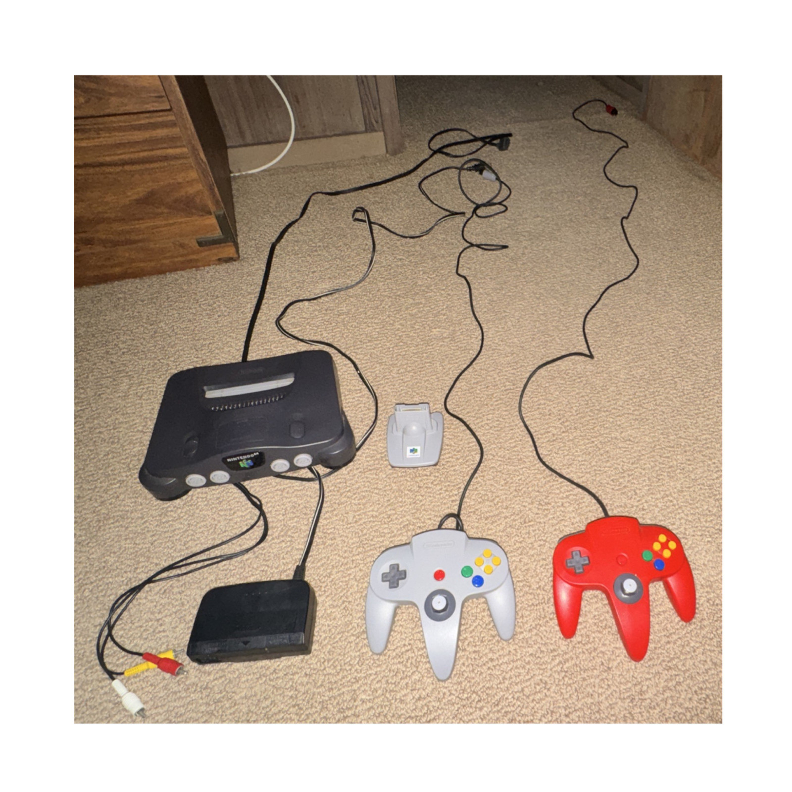Nintendo 64 N64 Gray Console Bundle w/ 2 Controllers, AV Cable