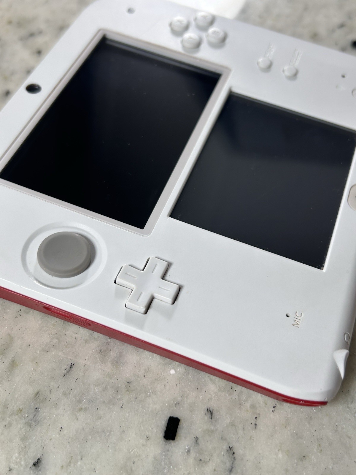 Nintendo 2DS Red & White Console w/ OEM Charger – Tested & Working
