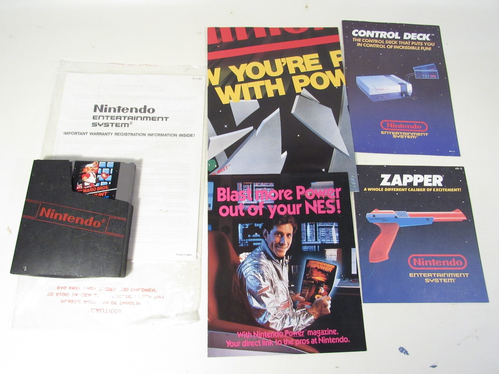Nintendo NES Action Set Mario/Duck Console CIB Complete in Box – CLEANED/TESTED
