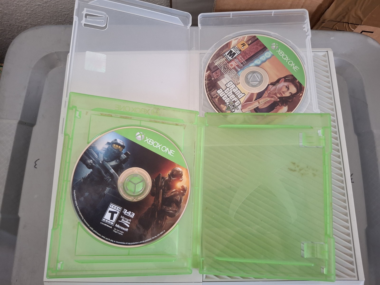 White Xbox One Model 1540 Console Only With 2 Games