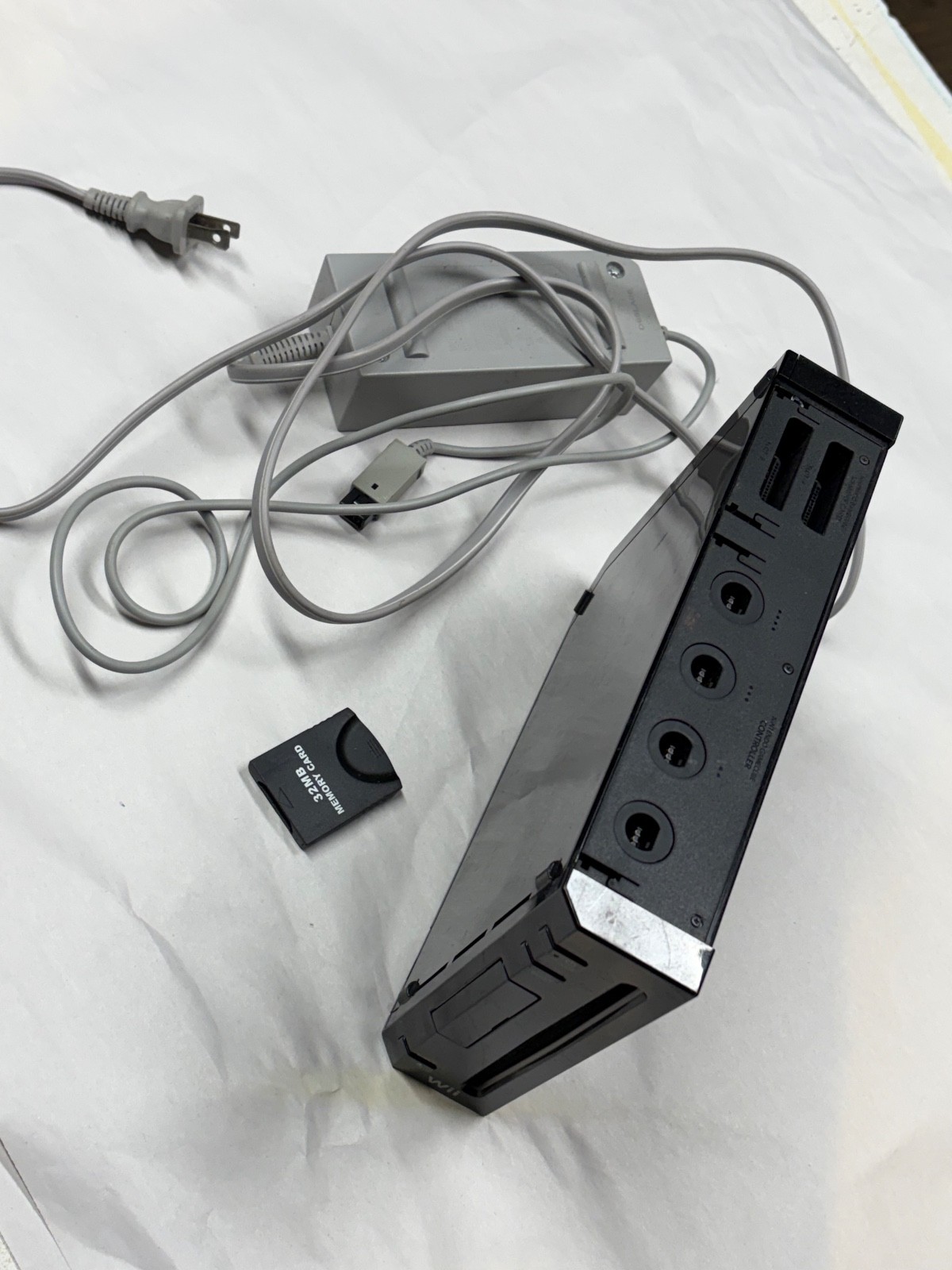 Nintendo Wii Black Model RVL-101 USA Works (SYSTEM MEMORY CARD POWER CORSD ONLY)