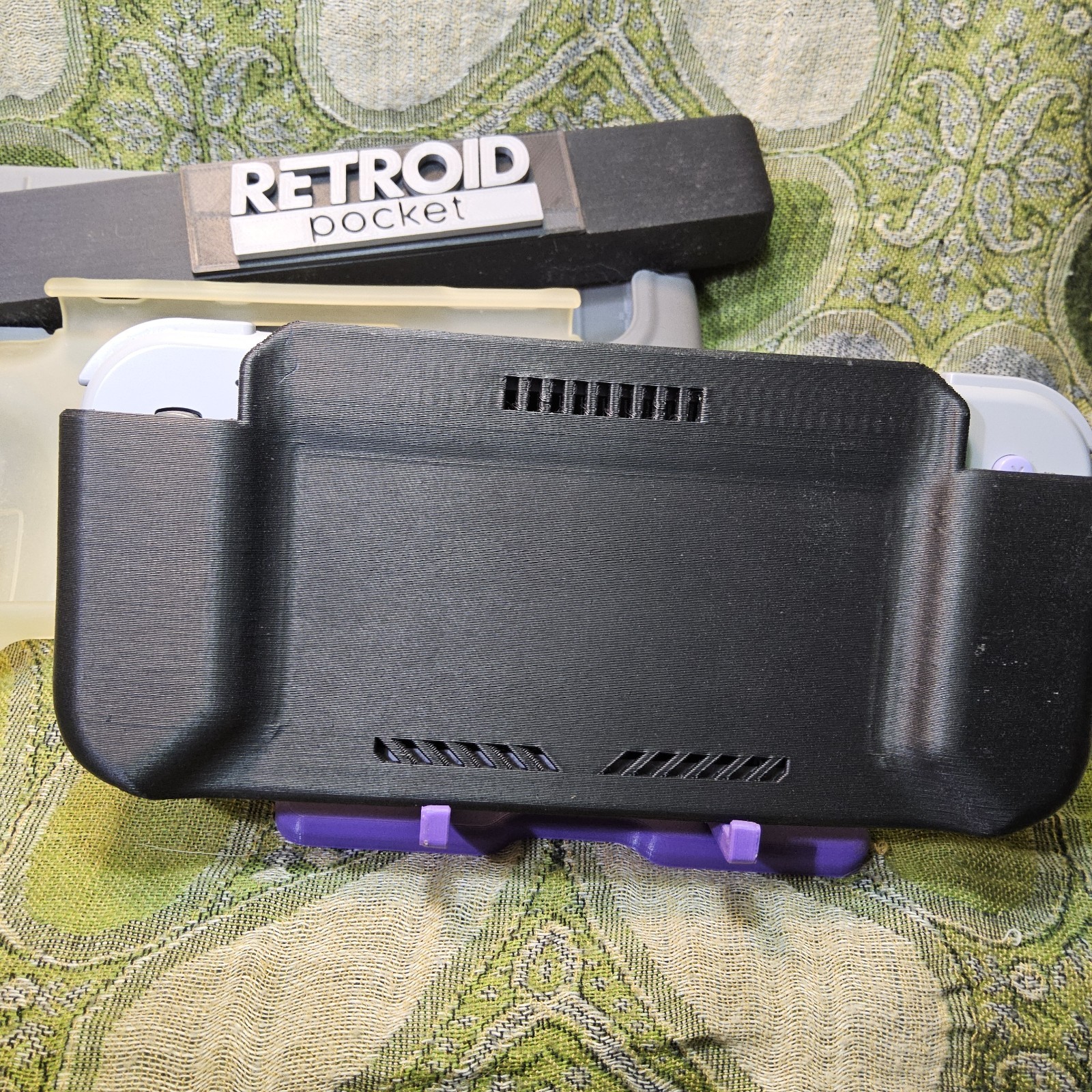 Retroid Pocket 3+ Handheld Game Console Gray USB-C w/ Accessories & Box 128gb