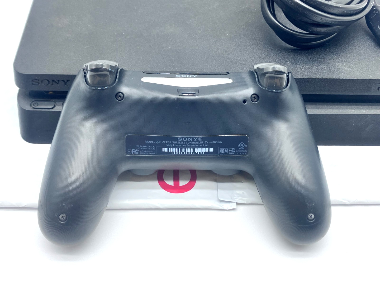 Sony PlayStation 4 PS4 Slim 500GB Console CUH-2015A + Controller + Cords