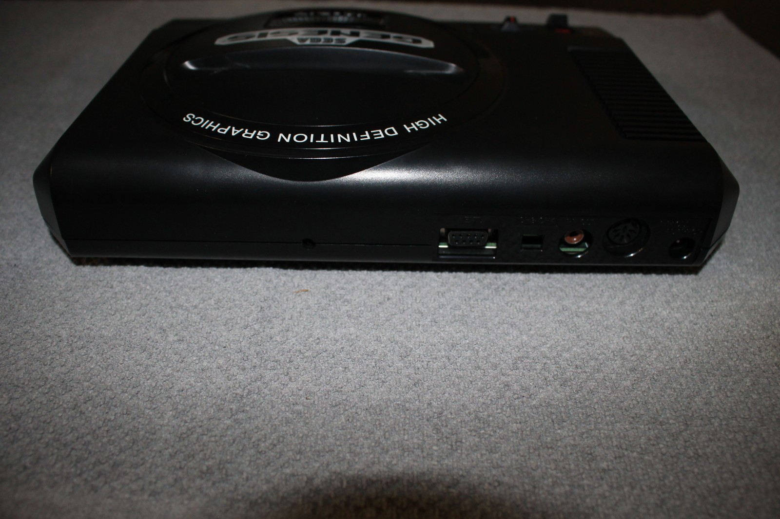SEGA Genesis Console MK-1611 Core System Complete in Protective Box Circa 1989