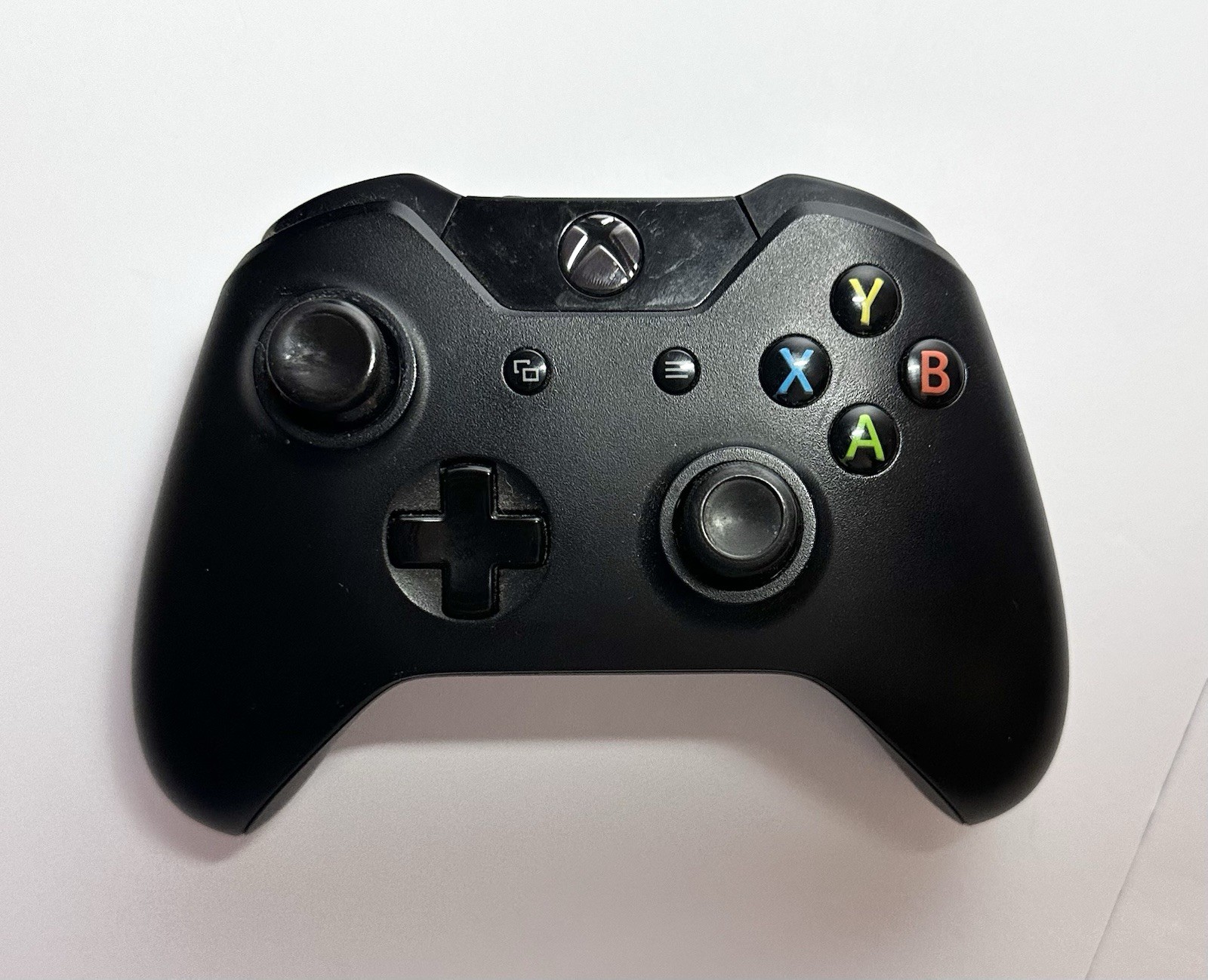 Microsoft Xbox One 500GB Console & Controller – Model 1540 – Black – TESTED