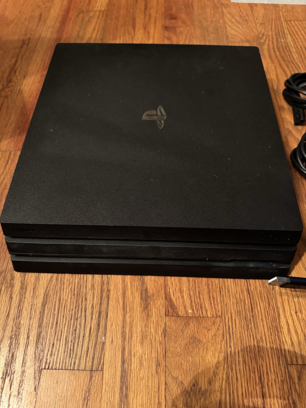 SONY PS4 PRO – CUH-7215B – 1TB WITH CONTROLLER