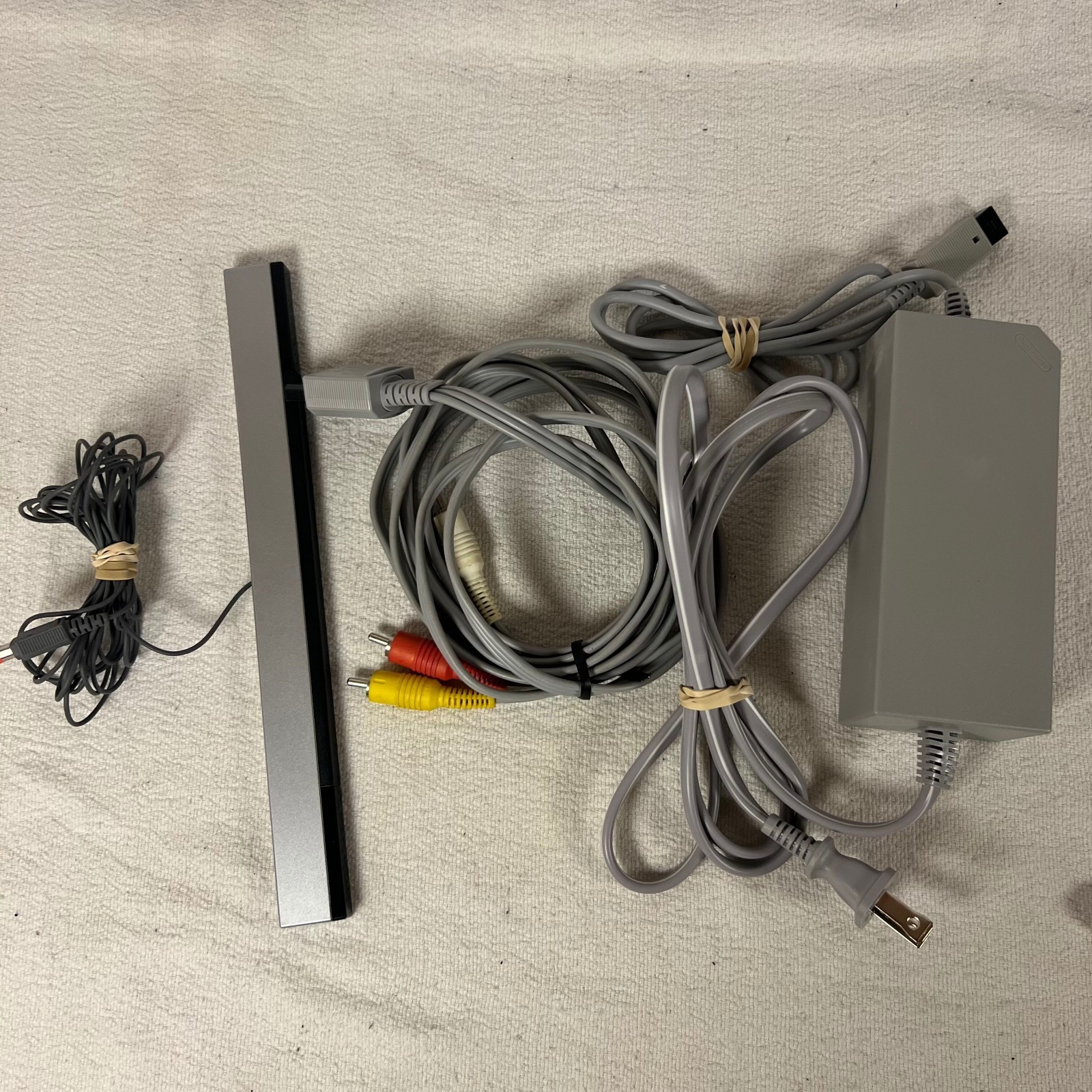 Nintendo Wii Video Game System Console Bundle Rvl-101 Blue