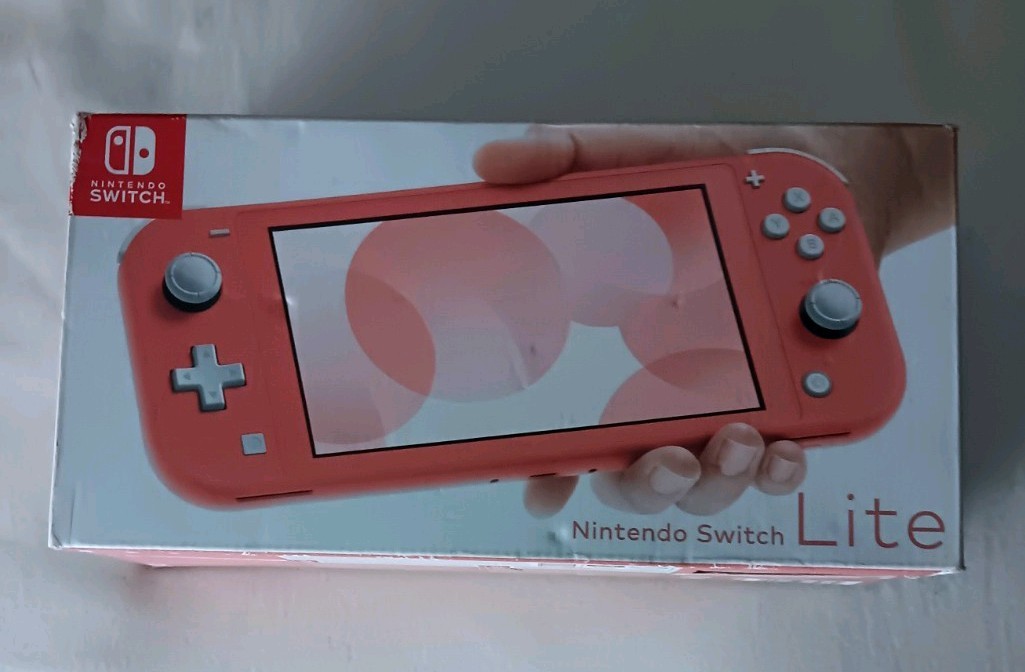 Nintendo Switch Lite Pink Coral