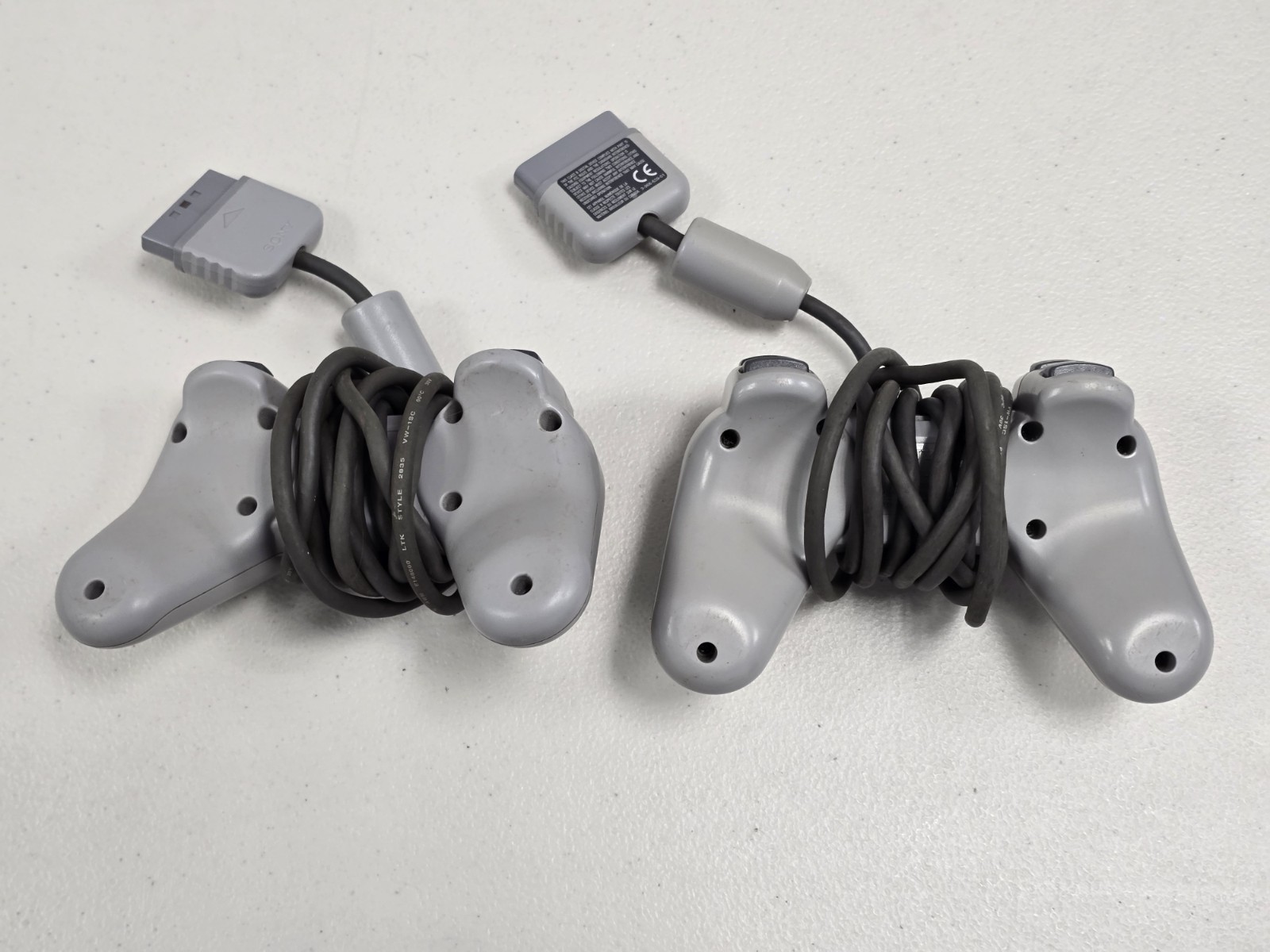 Sony PlayStation PS1 Console Gray SCPH-1001 w/ 2 Controllers & Wires TESTED