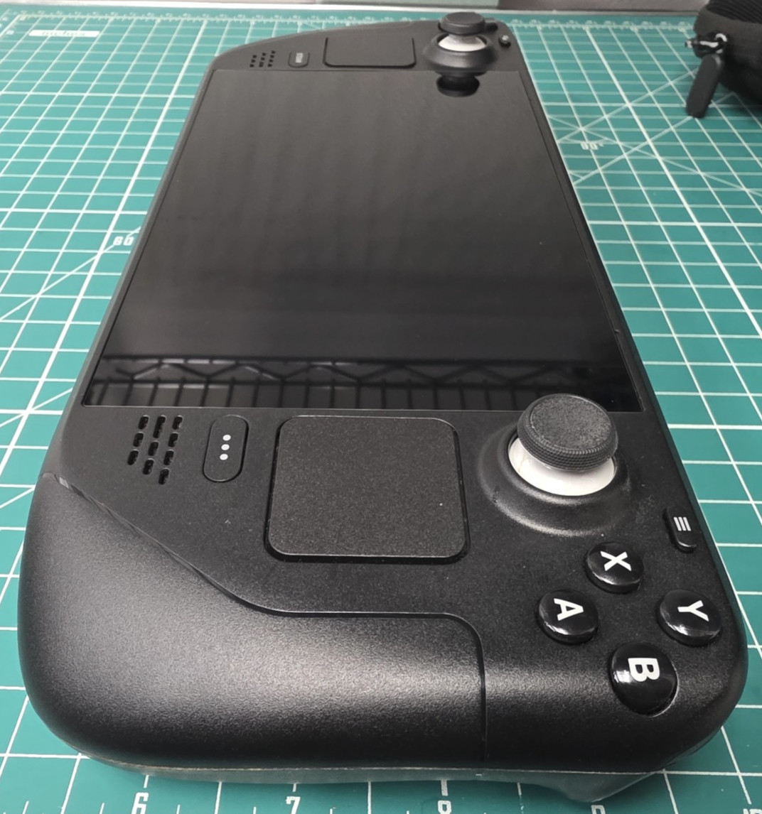 Steam Deck 256GB LCD Handheld Console (Valve, 2022) – w/ Case & Charger – NICE!