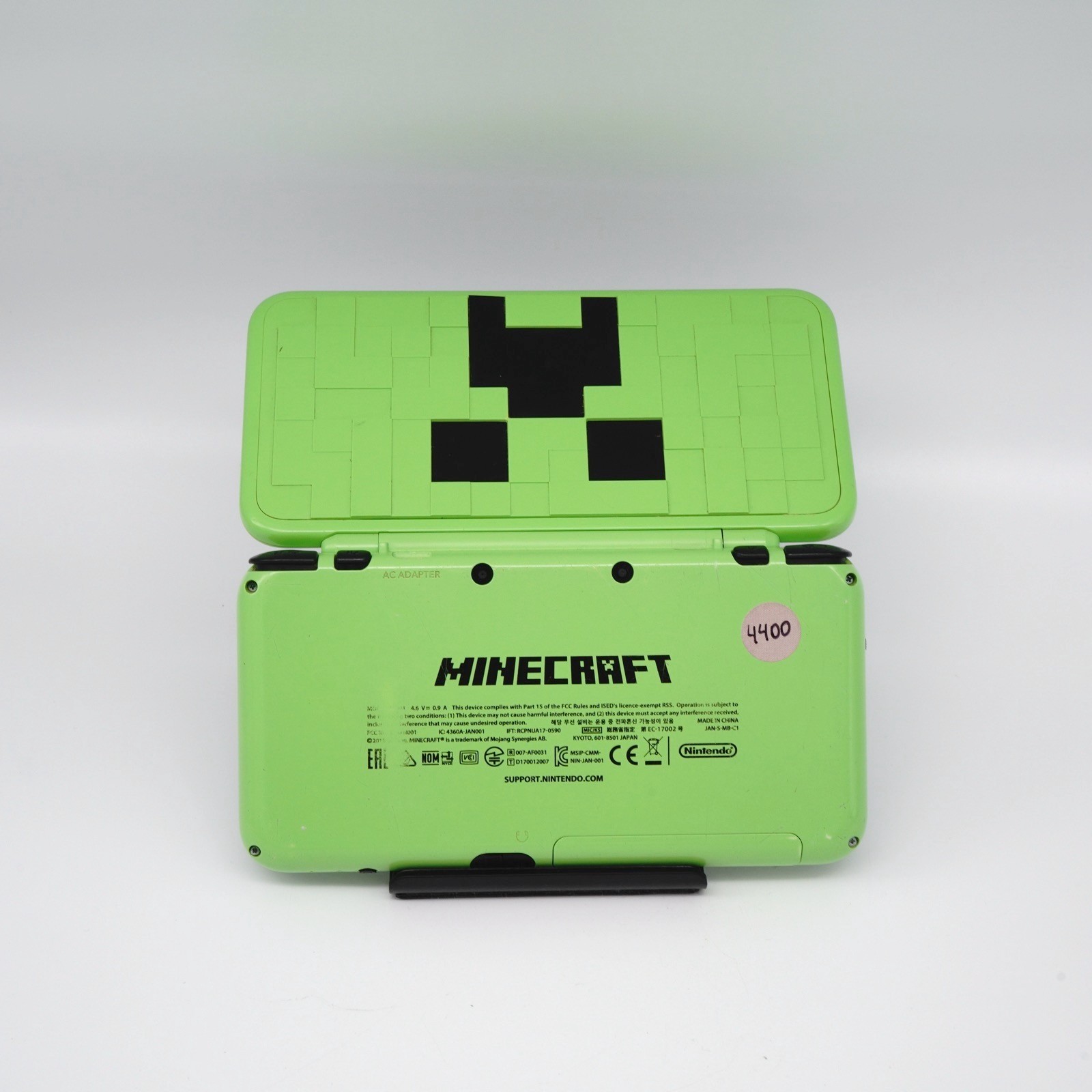Nintendo “New” 2DS XL LL Console Minecraft Creeper Edition + extras (USA Seller)