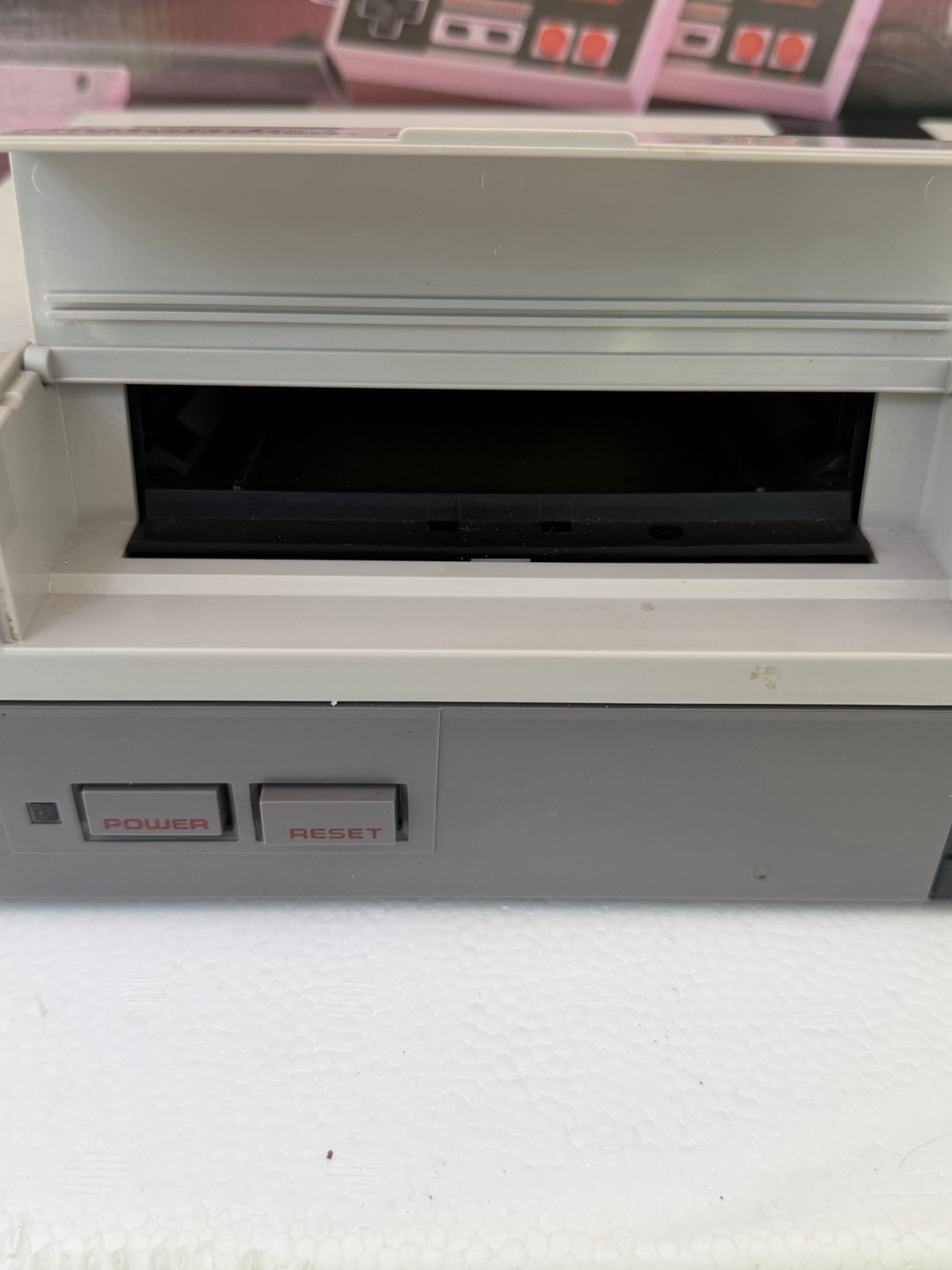 1988 Nintendo NES Action Set Console w/ Box-Controllers-Gun-Adv Remote & 7 Games