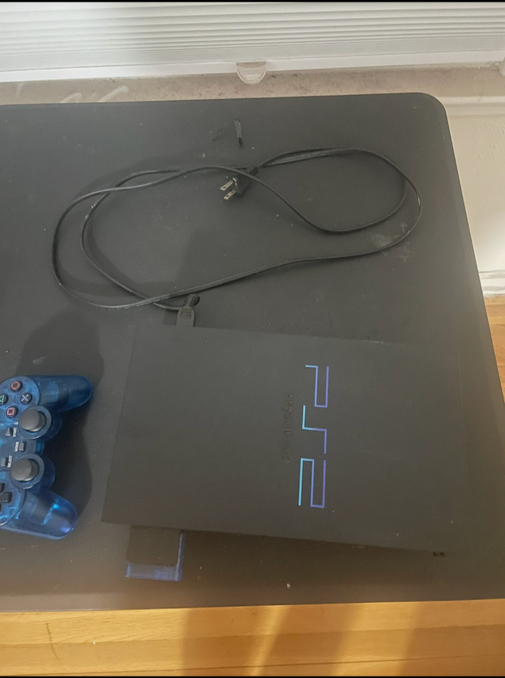 Sony PlayStation 2 Console – Black (SCPH-39001)