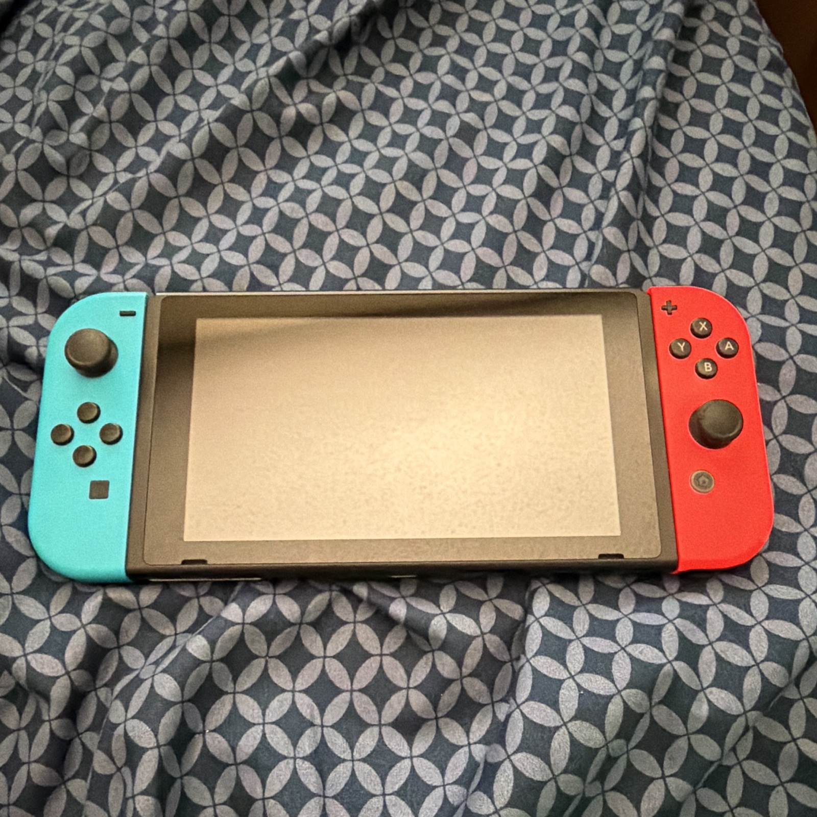 Nintendo Switch 32GB 720p HD Console w/ Neon Red/Blue Joy-Con, Dock, Grip