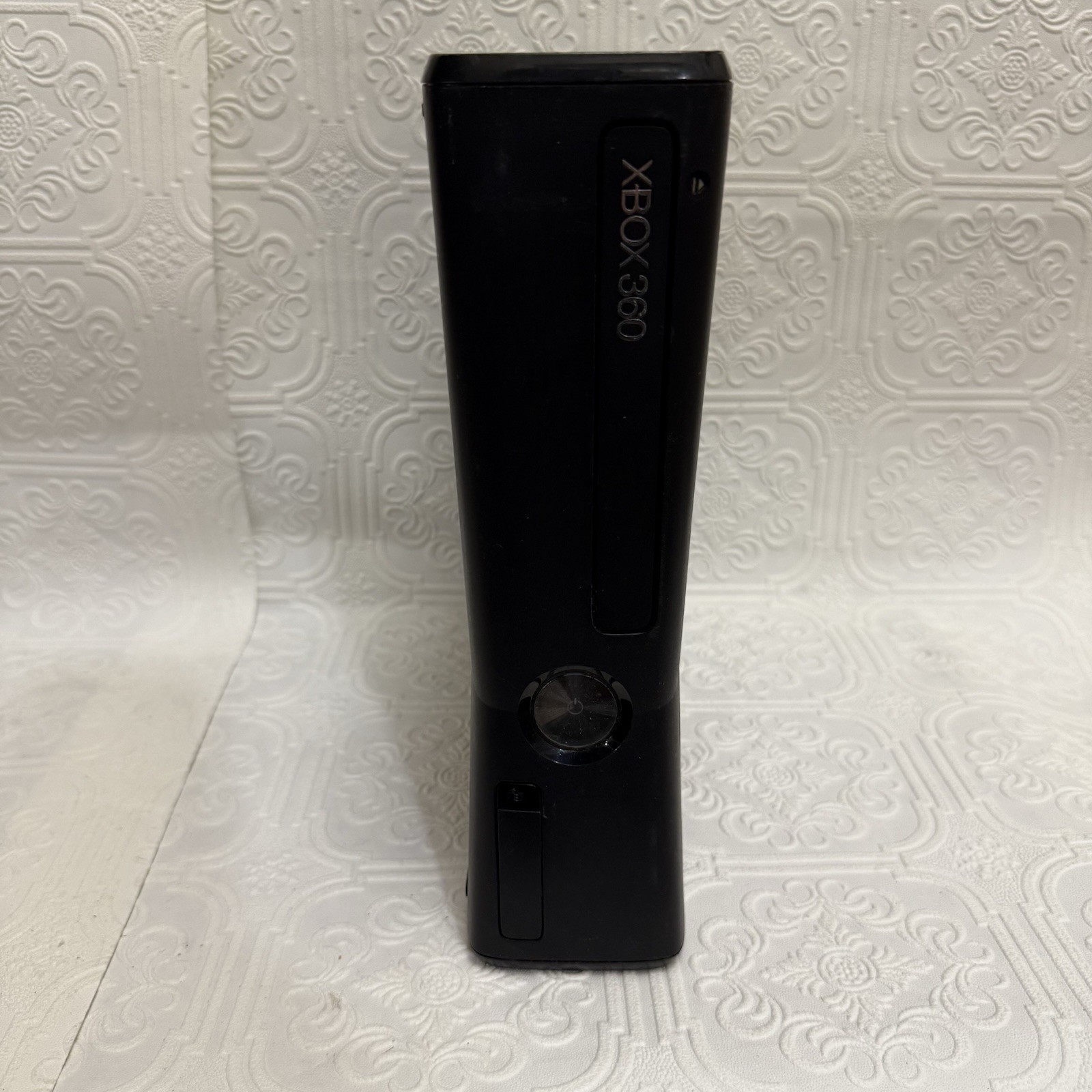 Microsoft Xbox 360 S Model 1439 250GB Console Only ~ UNTESTED
