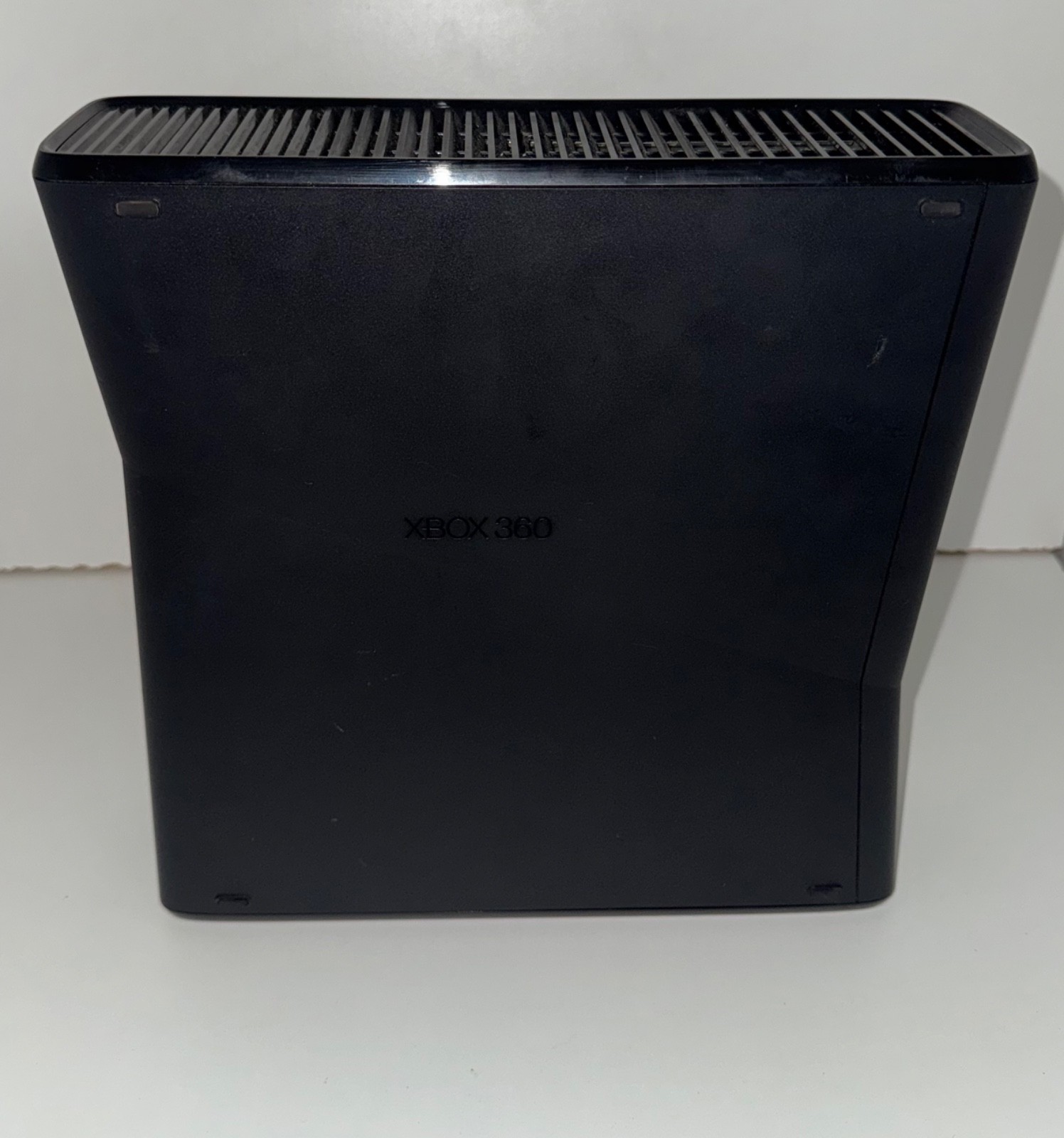 Working, Matt black Xbox 360 console with power cord game 2 controllers