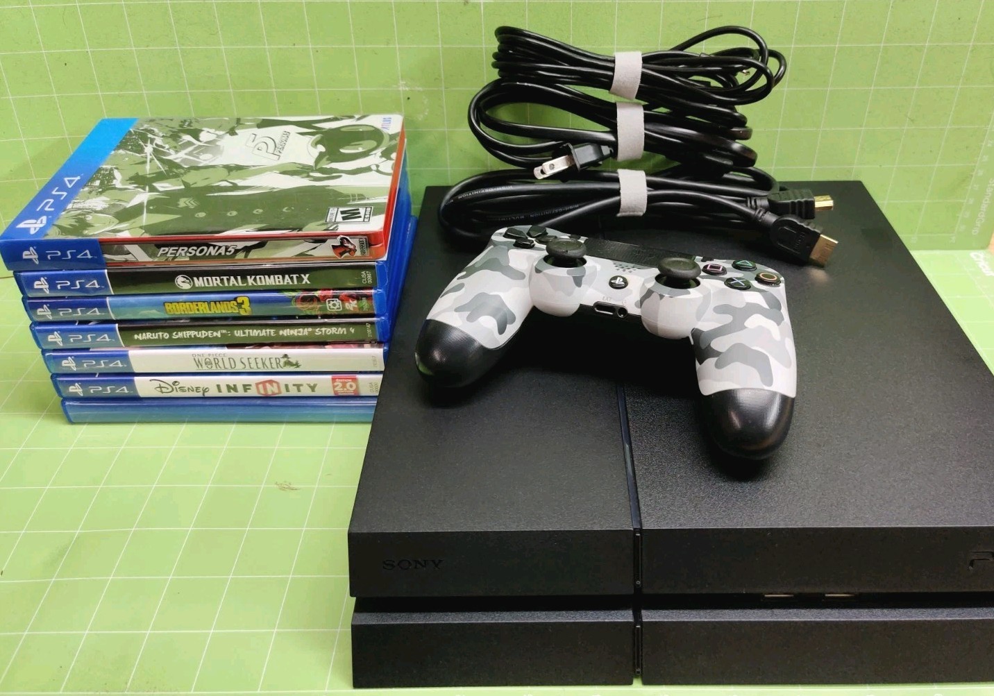 Sony Playstation 4 500GB-CUH-1215A Bundle +7 Games -TESTED-WORKING-